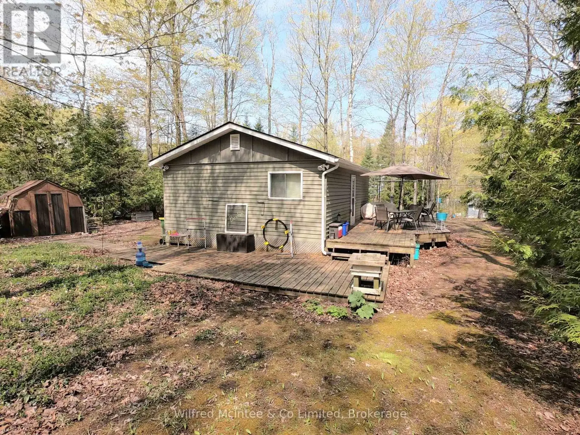 210 THOMPSON AVENUE - Image 14