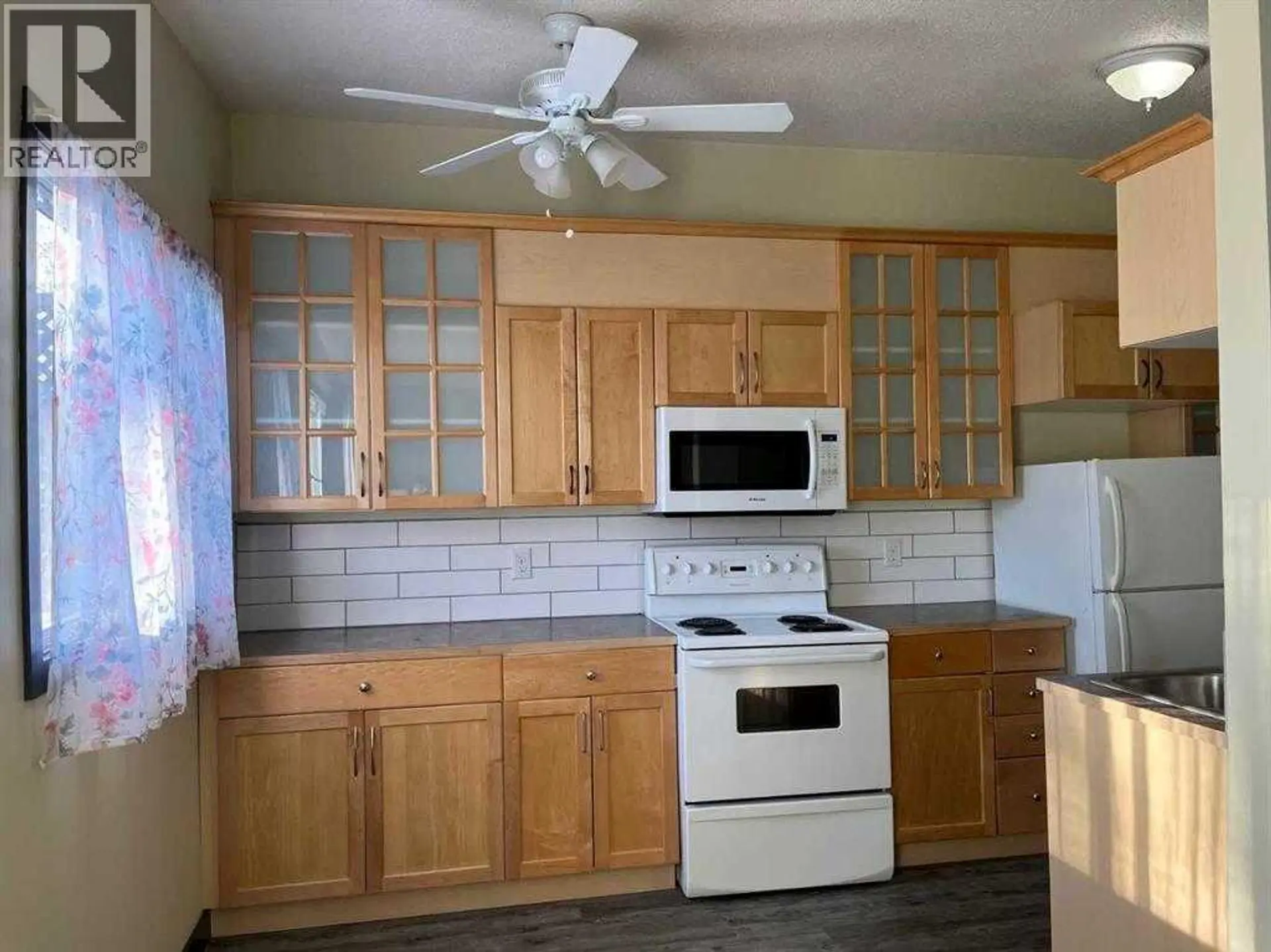 5906 60 Street - Image 5