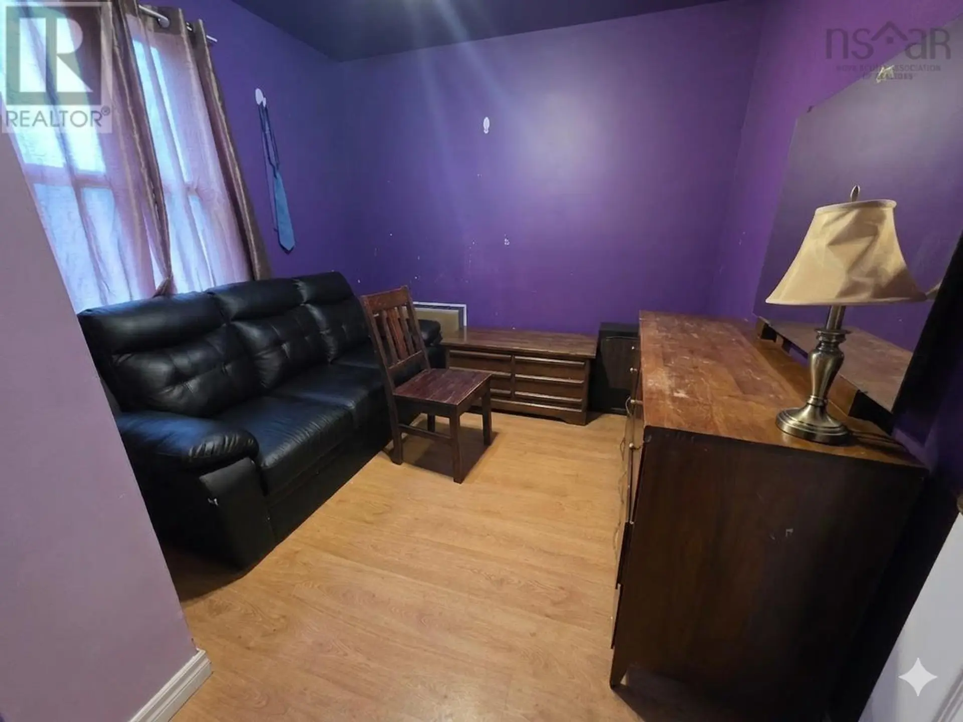 365 HAMMONDS PLAINS Road - Image 4