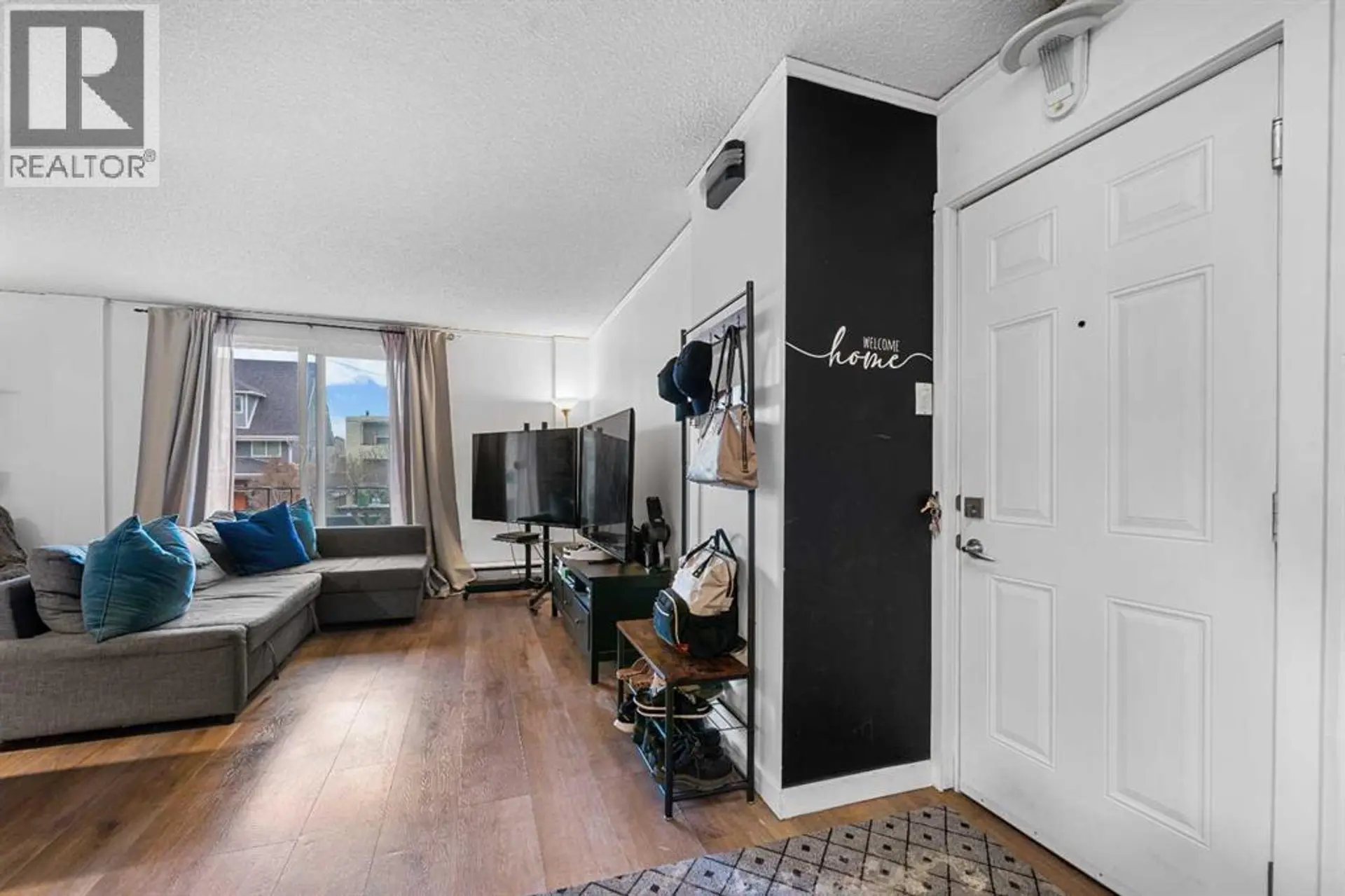 #202 2111 14 Street SW - Image 3