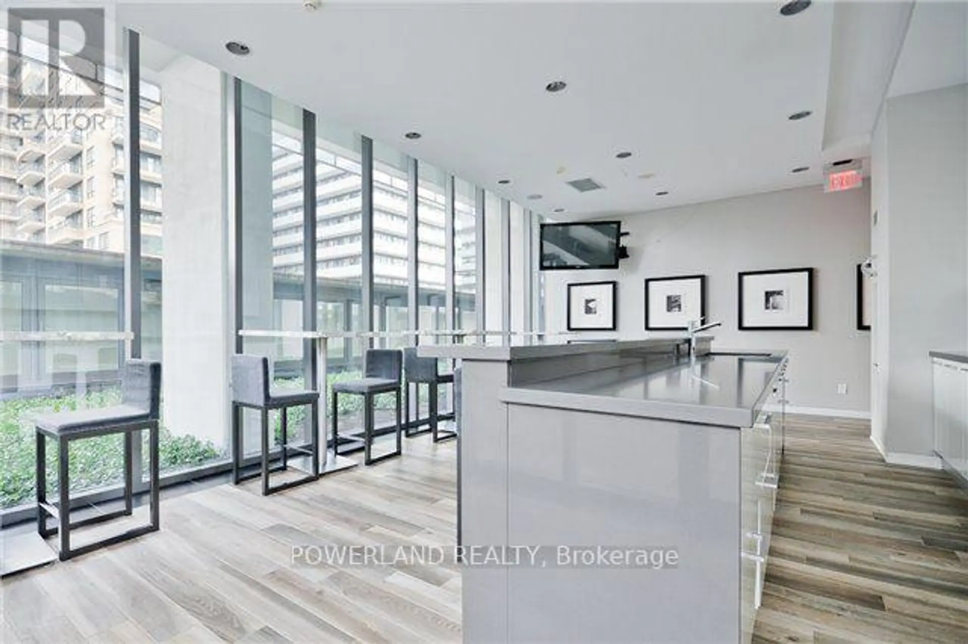 #2601 33 CHARLES STREET E - Image 19