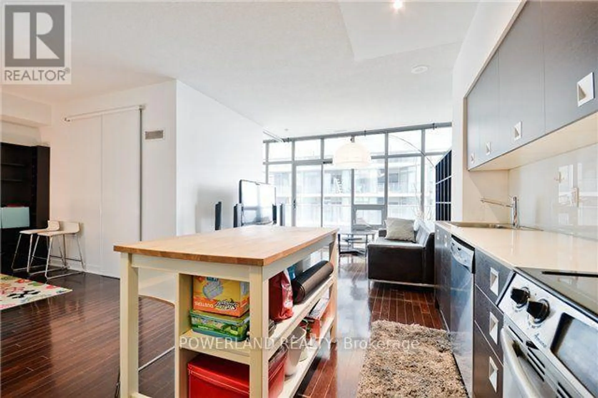 #2601 33 CHARLES STREET E - Image 8