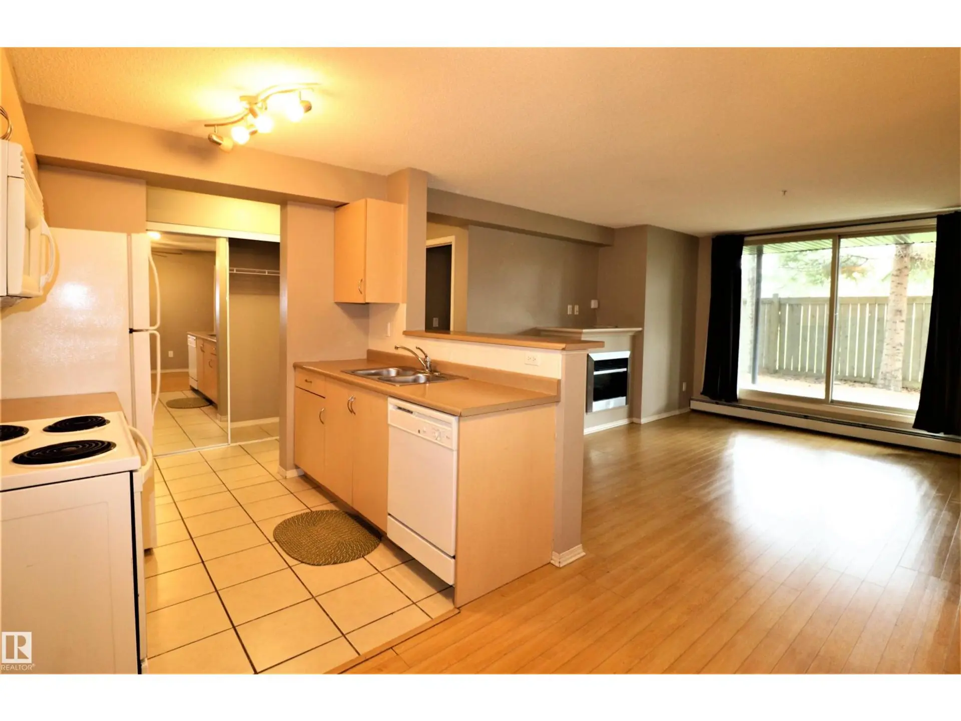 #117 17003 67 AV NW - Image 6