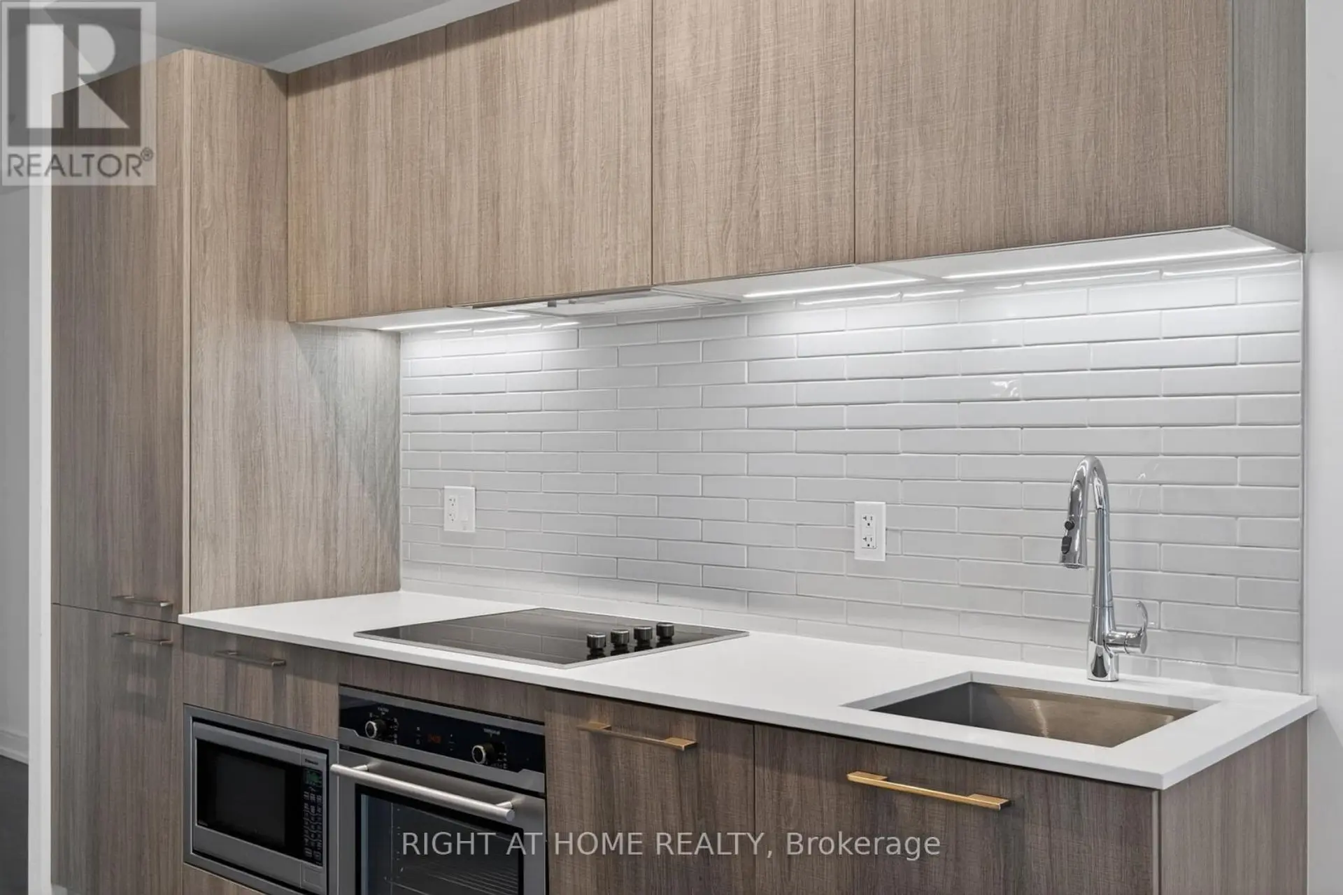 #512 3 GLOUCESTER STREET - Image 10
