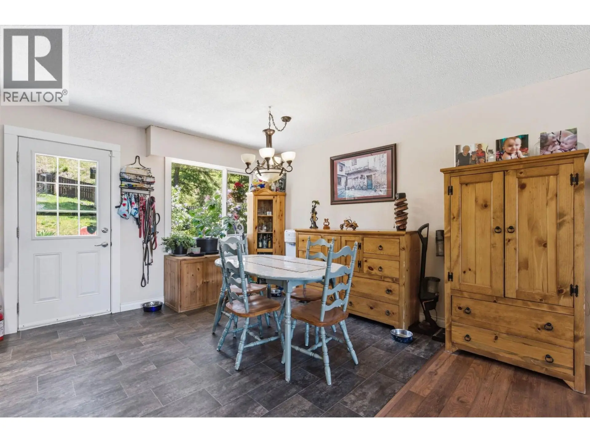 1460 N TWELFTH AVENUE - Image 7