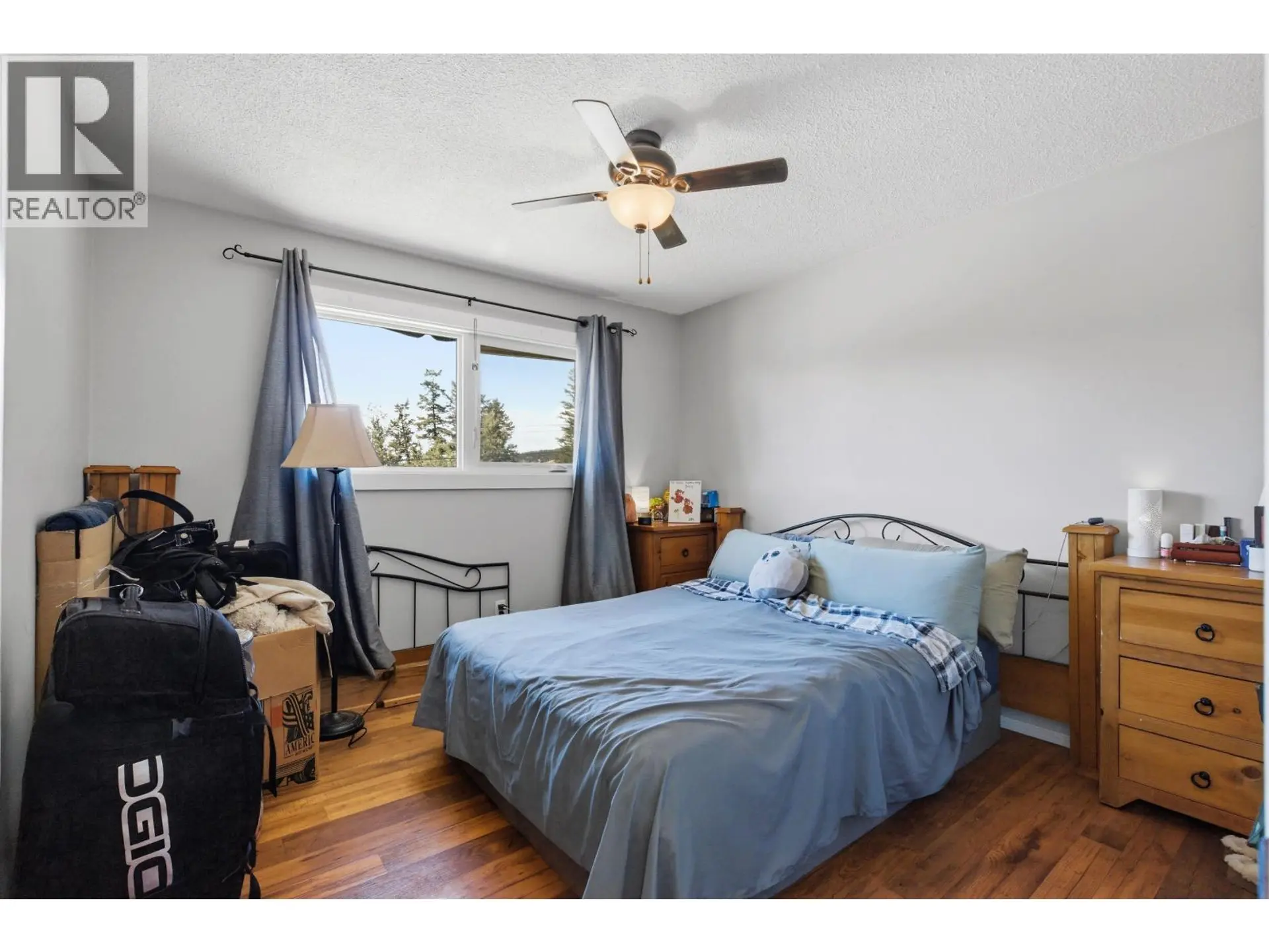 1460 N TWELFTH AVENUE - Image 12