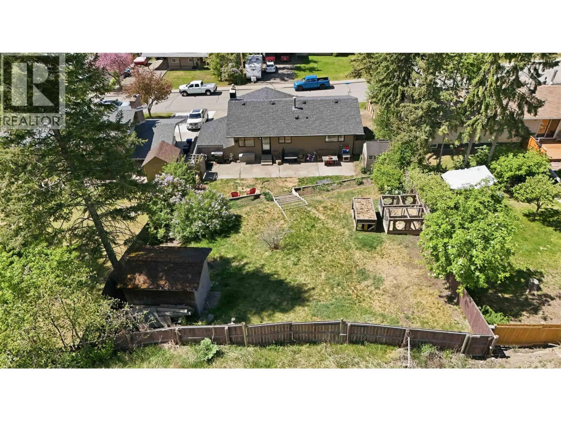 1460 N TWELFTH AVENUE - Image 17