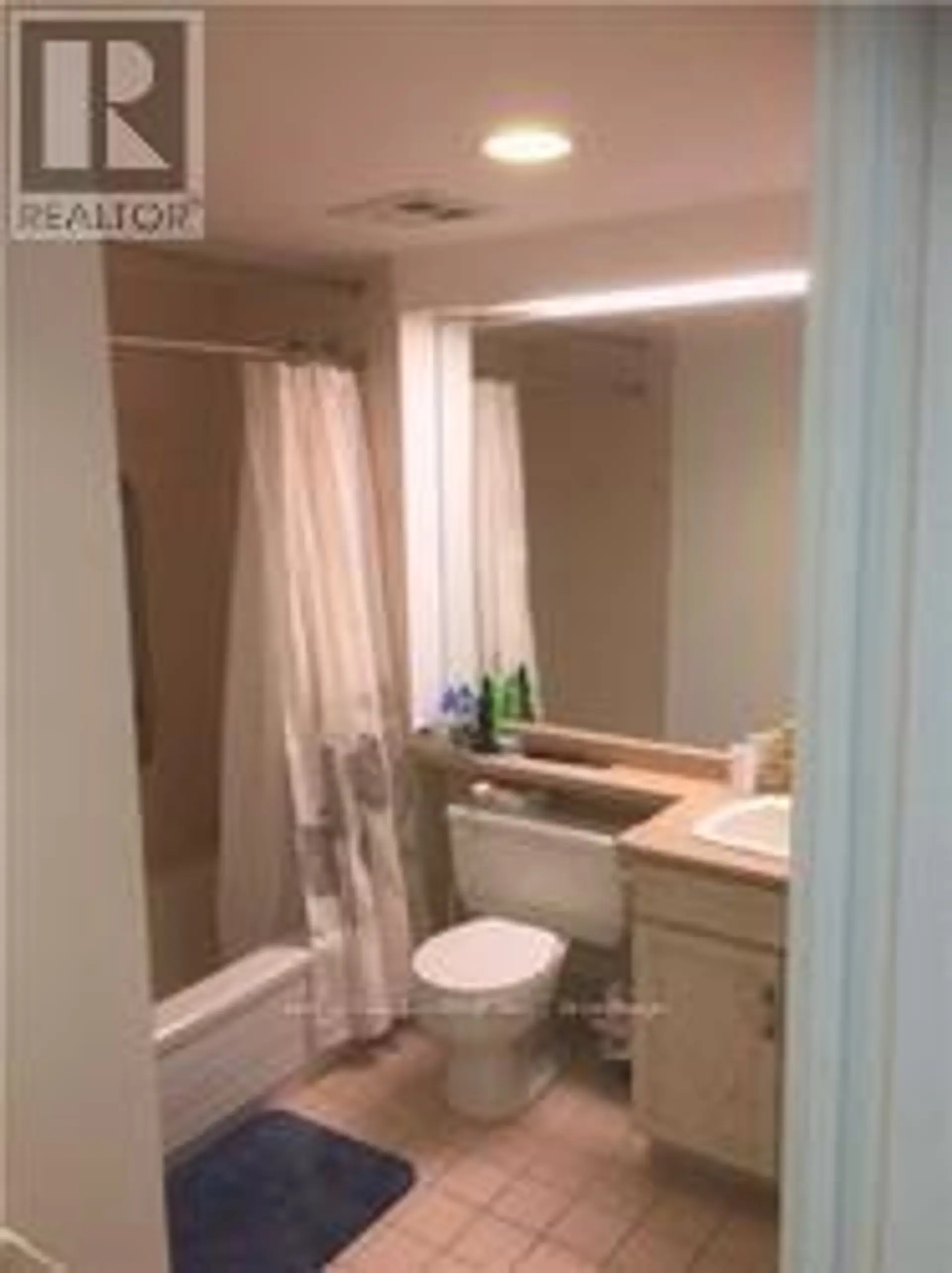 #308 284 BLOOR STREET W - Image 9