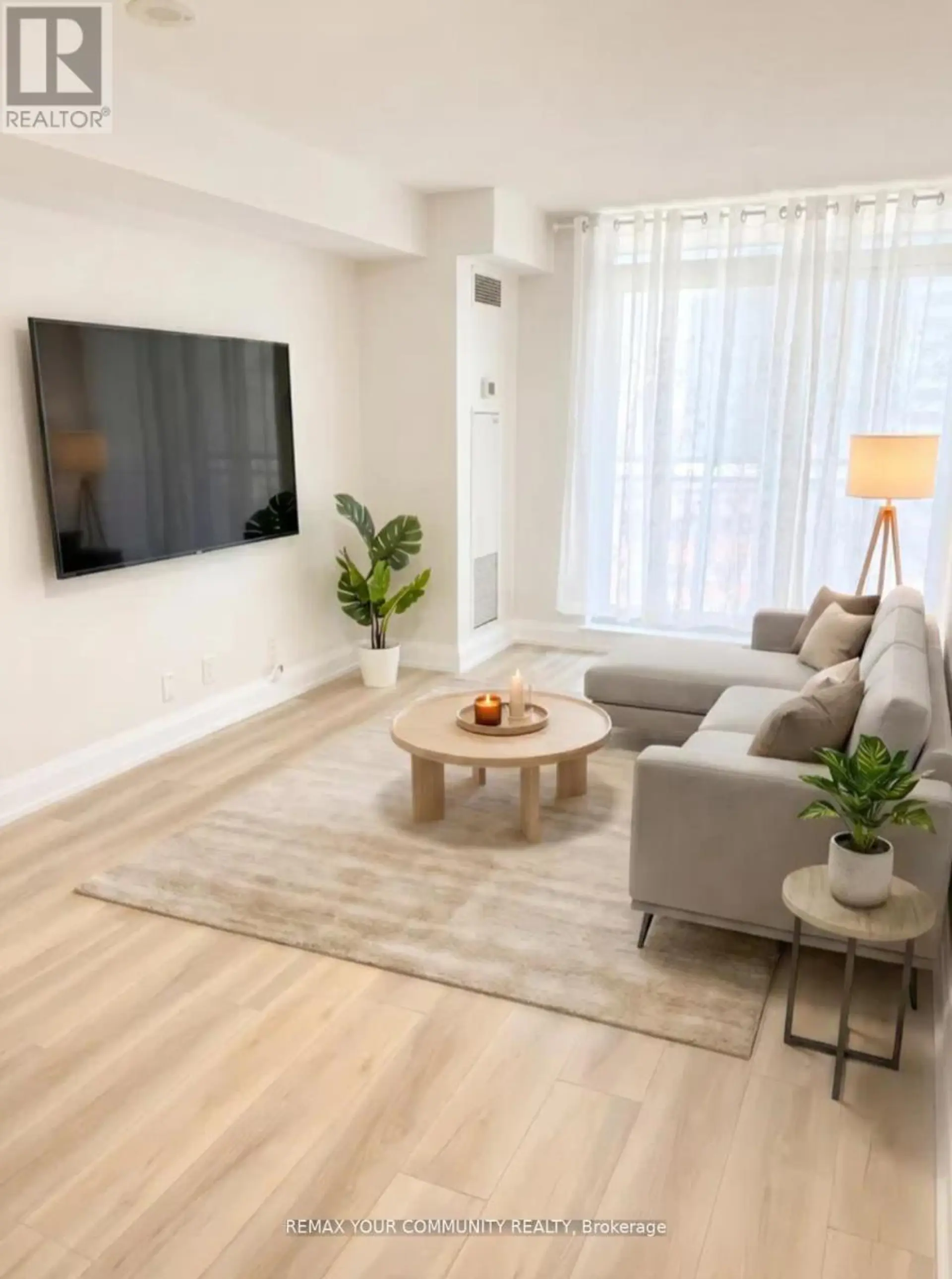 #701 55 DE BOERS DRIVE - Image 4