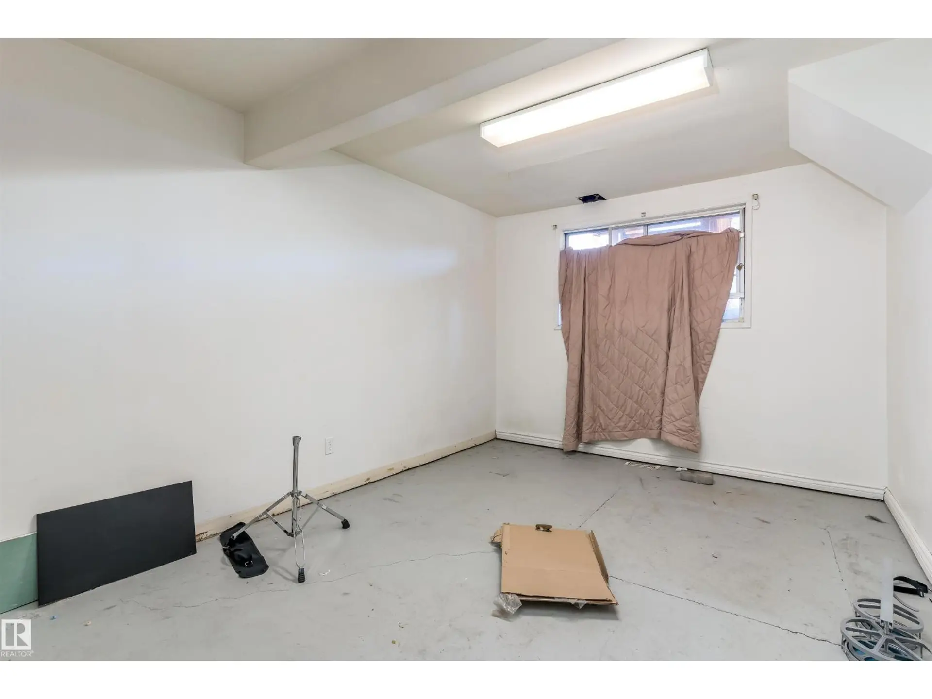 12770 117 ST NW - Image 15
