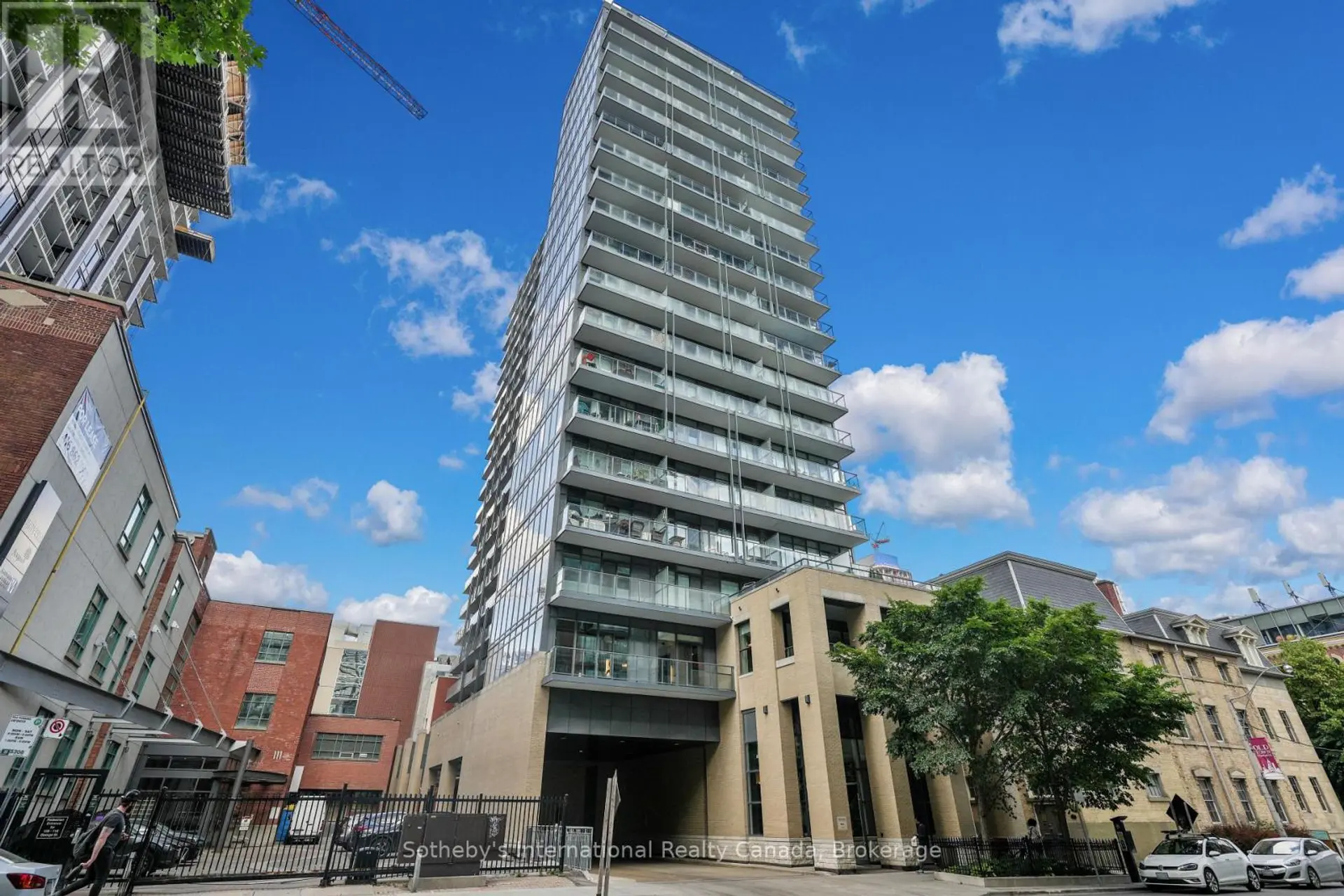 #903 105 GEORGE STREET - Image 12