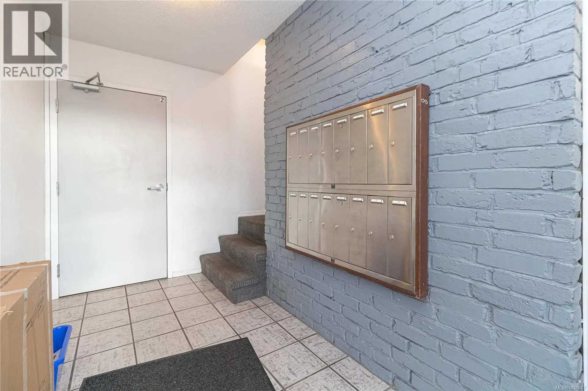 #301 350 Belmont Rd - Image 8