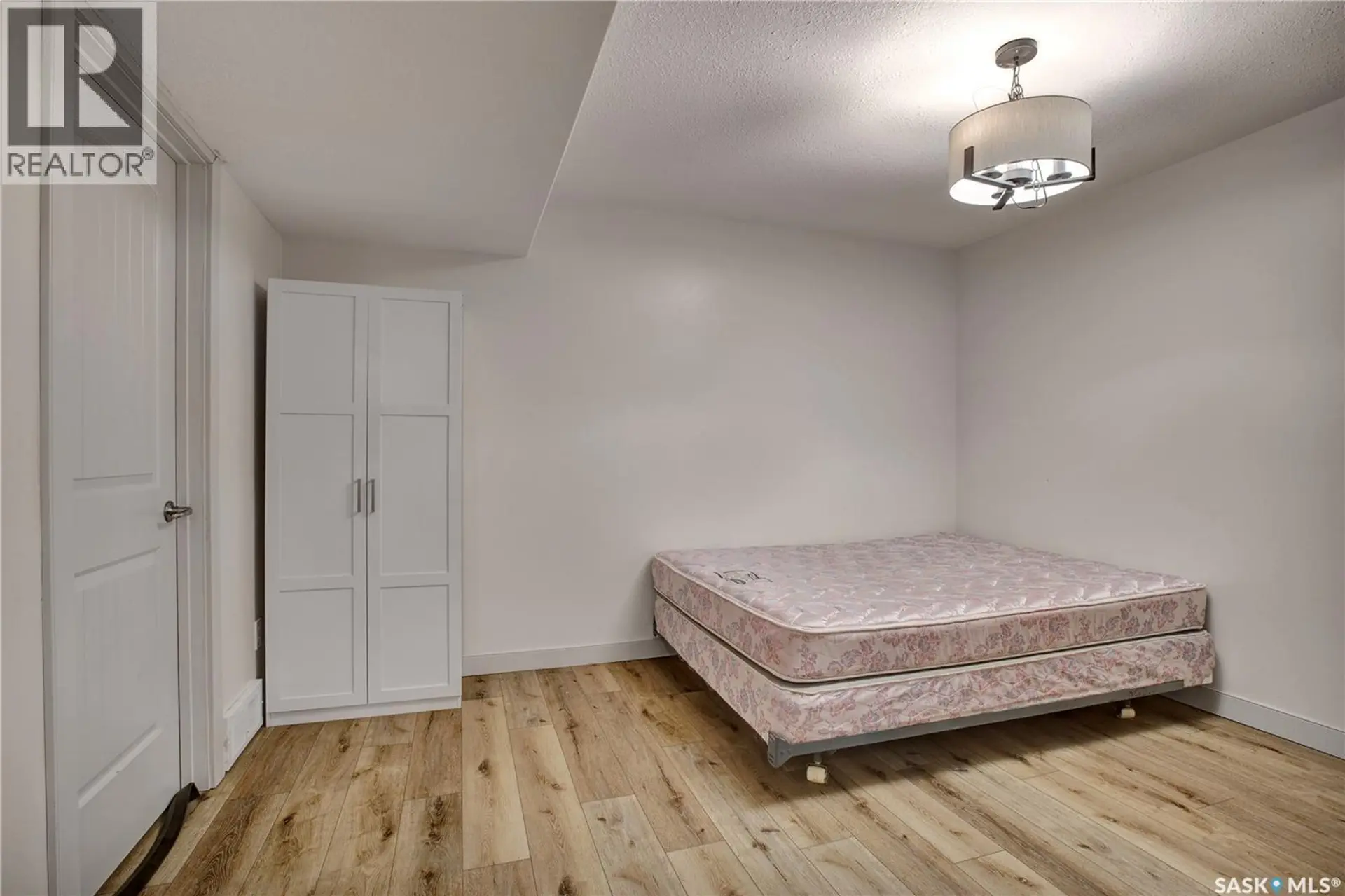 #48 1703 Patrick CRESCENT - Image 15