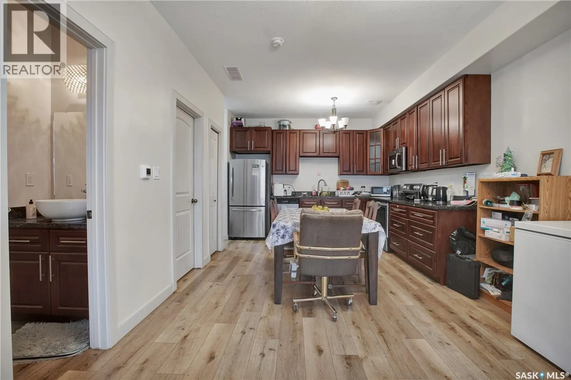 #48 1703 Patrick CRESCENT - Image 4