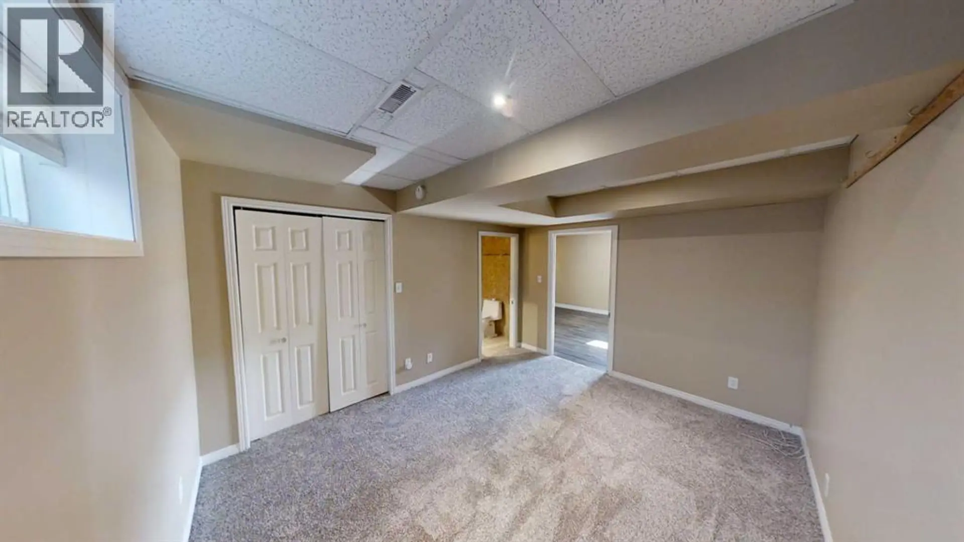 9319 103 Avenue - Image 10