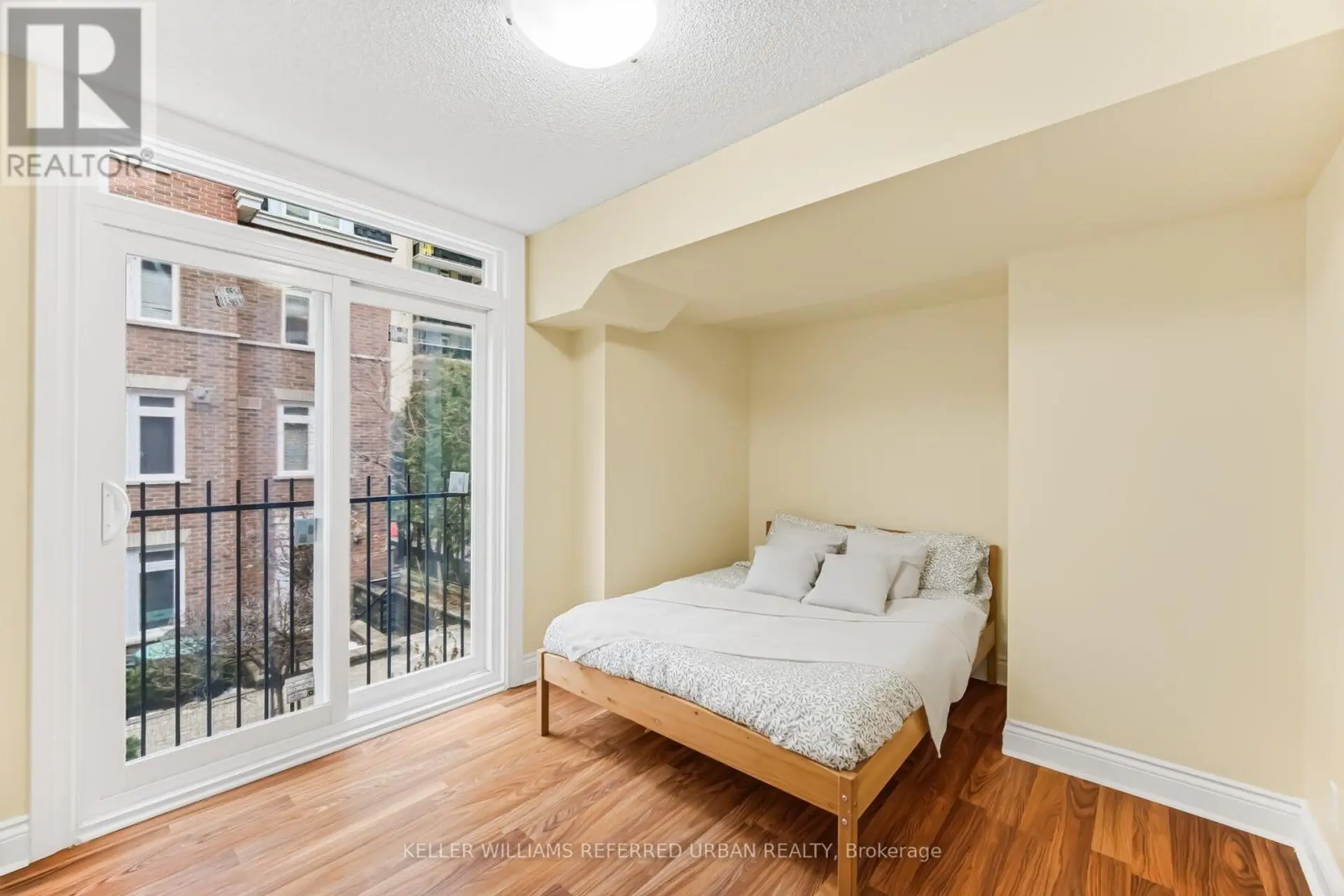 #25 83 LILLIAN STREET - Image 12
