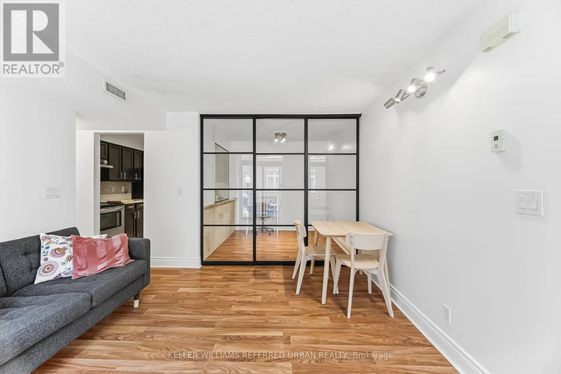 #25 83 LILLIAN STREET - Image 8