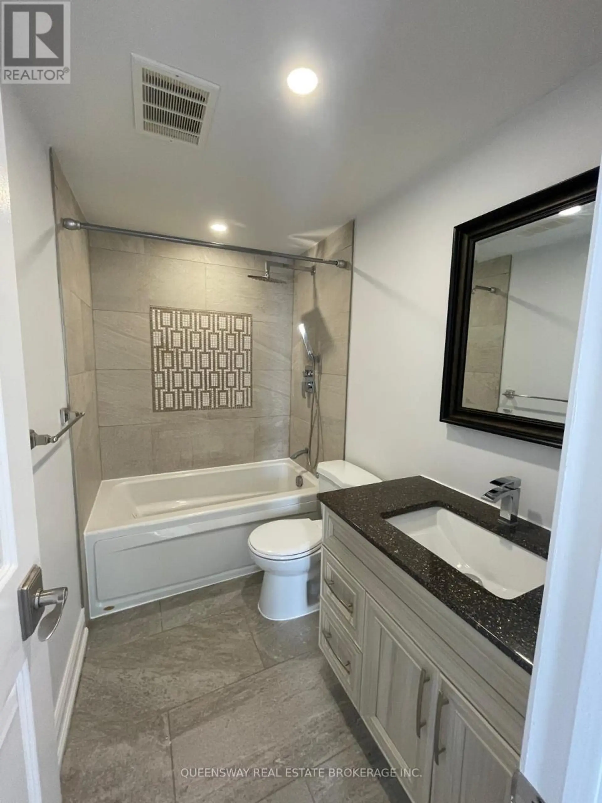 #504 10 EDGECLIFF GOLFWAY - Image 10