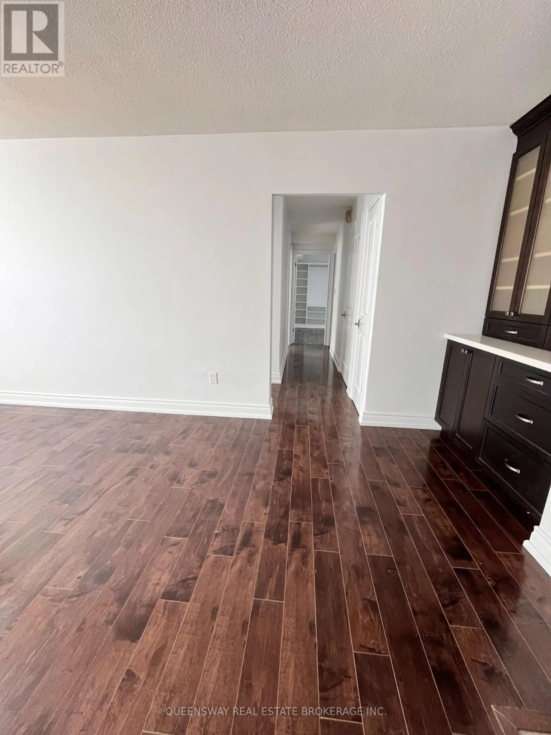 #504 10 EDGECLIFF GOLFWAY - Image 15