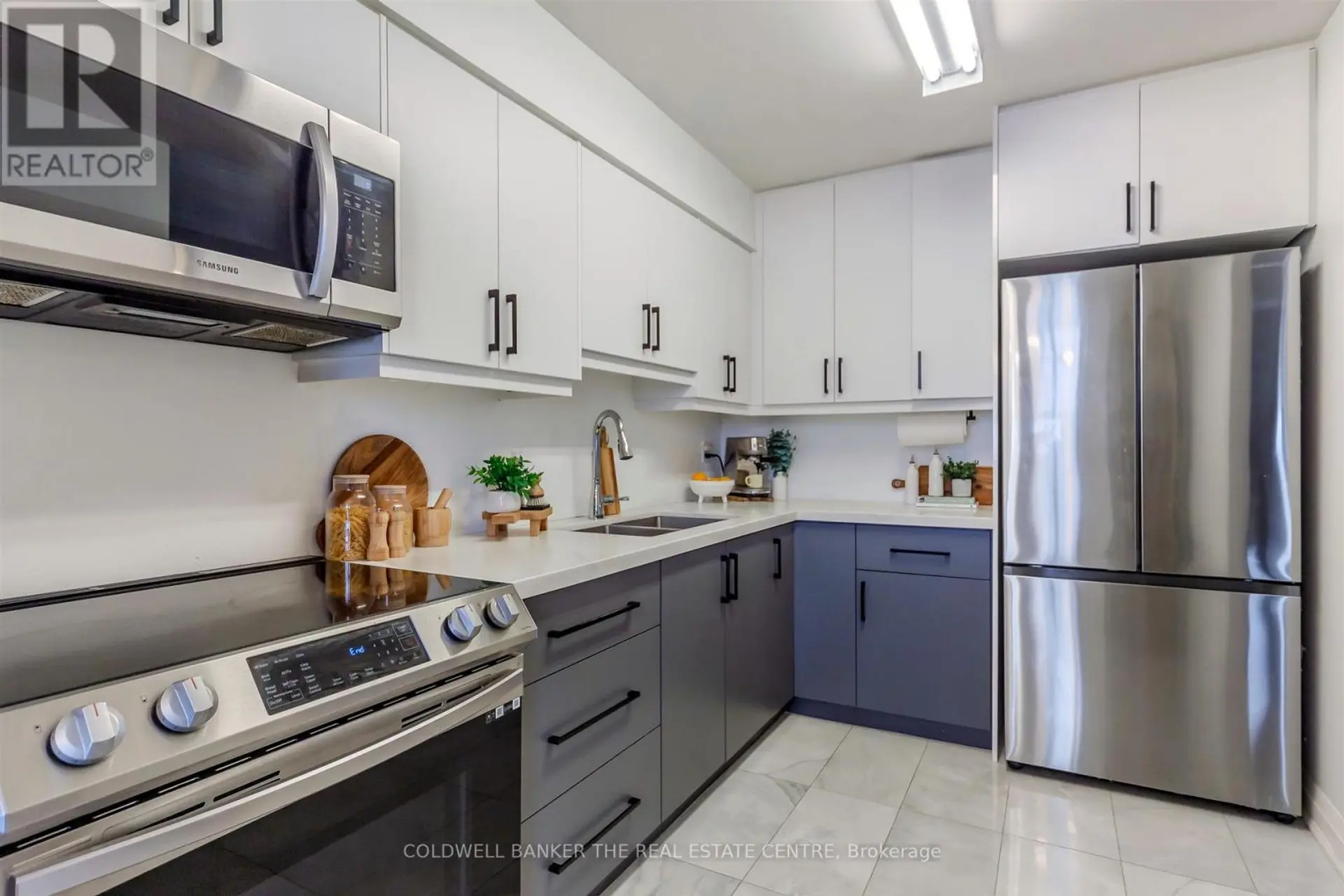#1006 100 DUNDALK DRIVE - Image 13