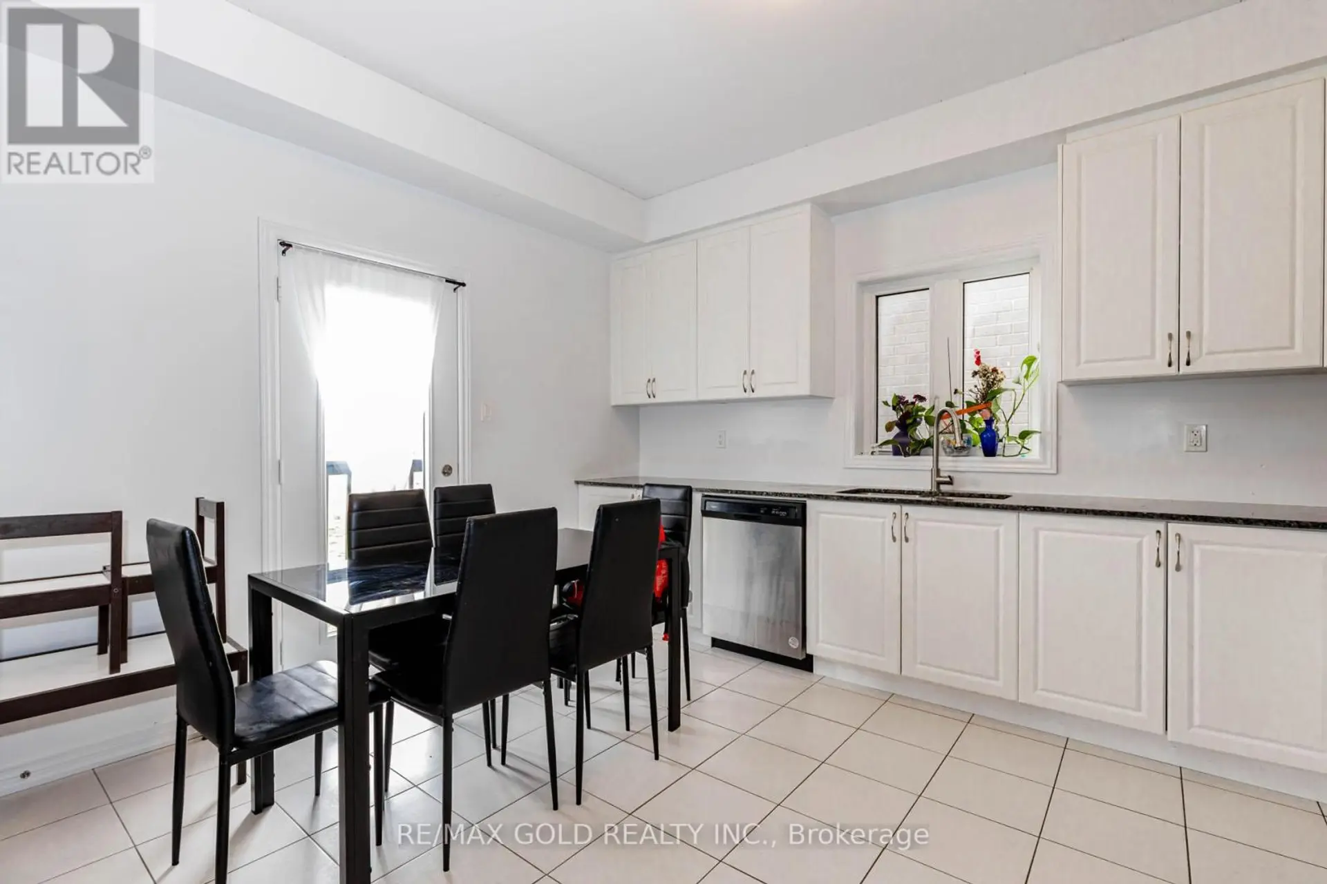 112 SEELEY AVENUE - Image 6