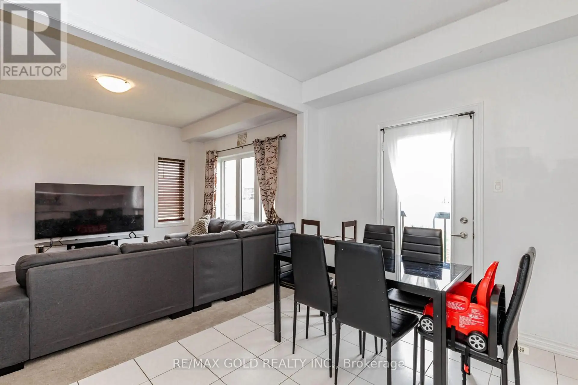112 SEELEY AVENUE - Image 7