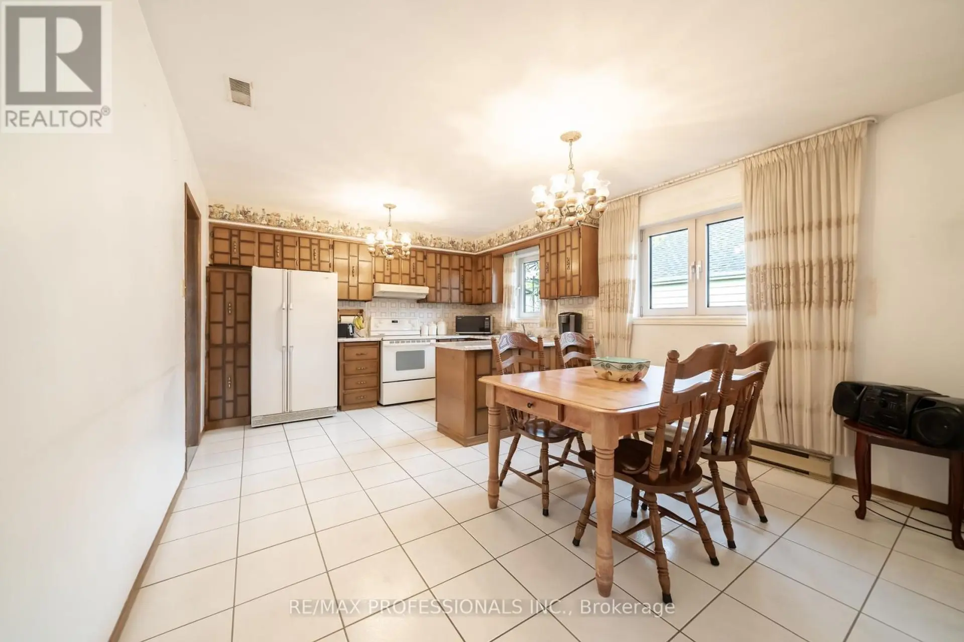 1164 KIPLING AVENUE - Image 5