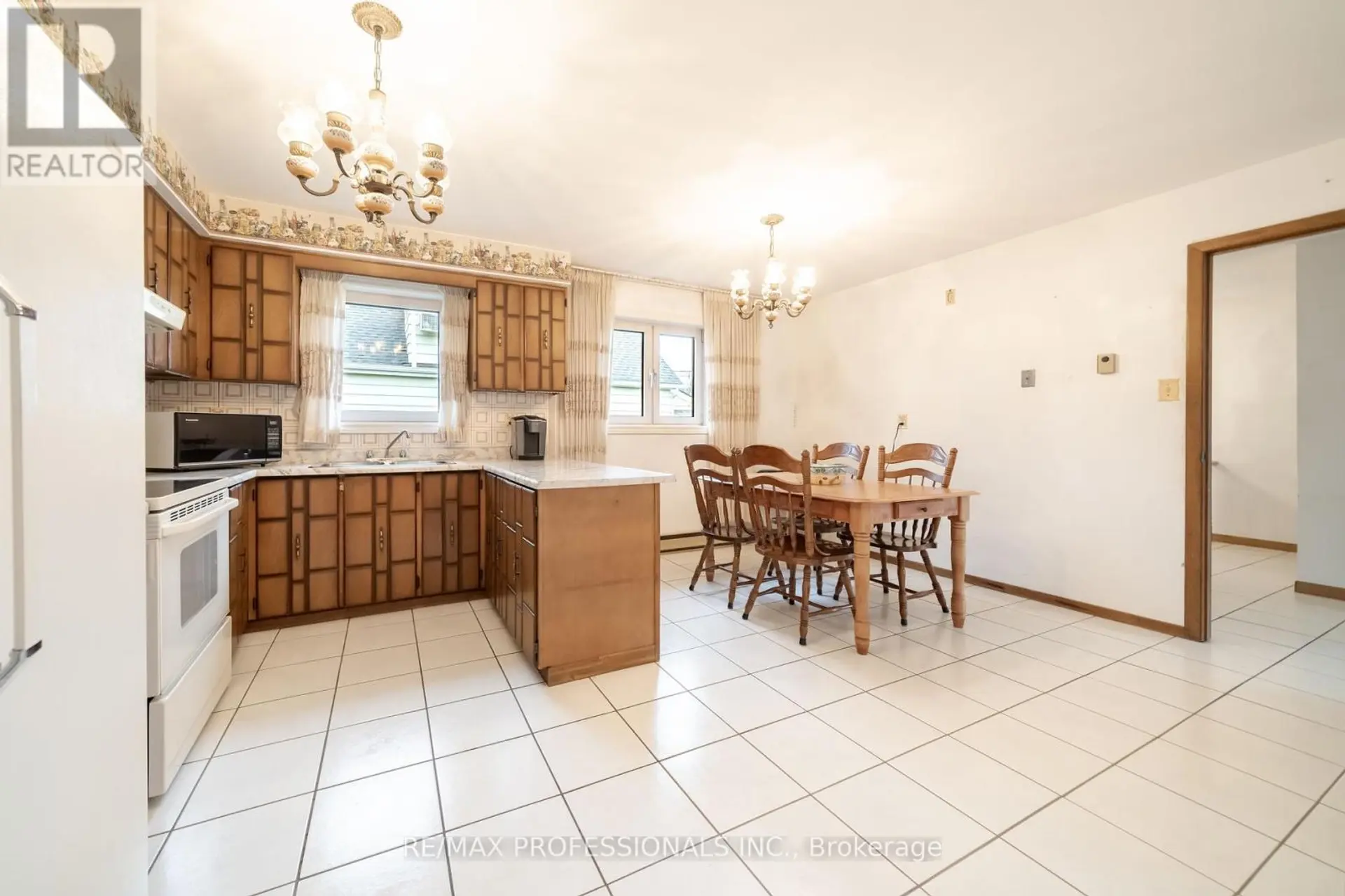 1164 KIPLING AVENUE - Image 6