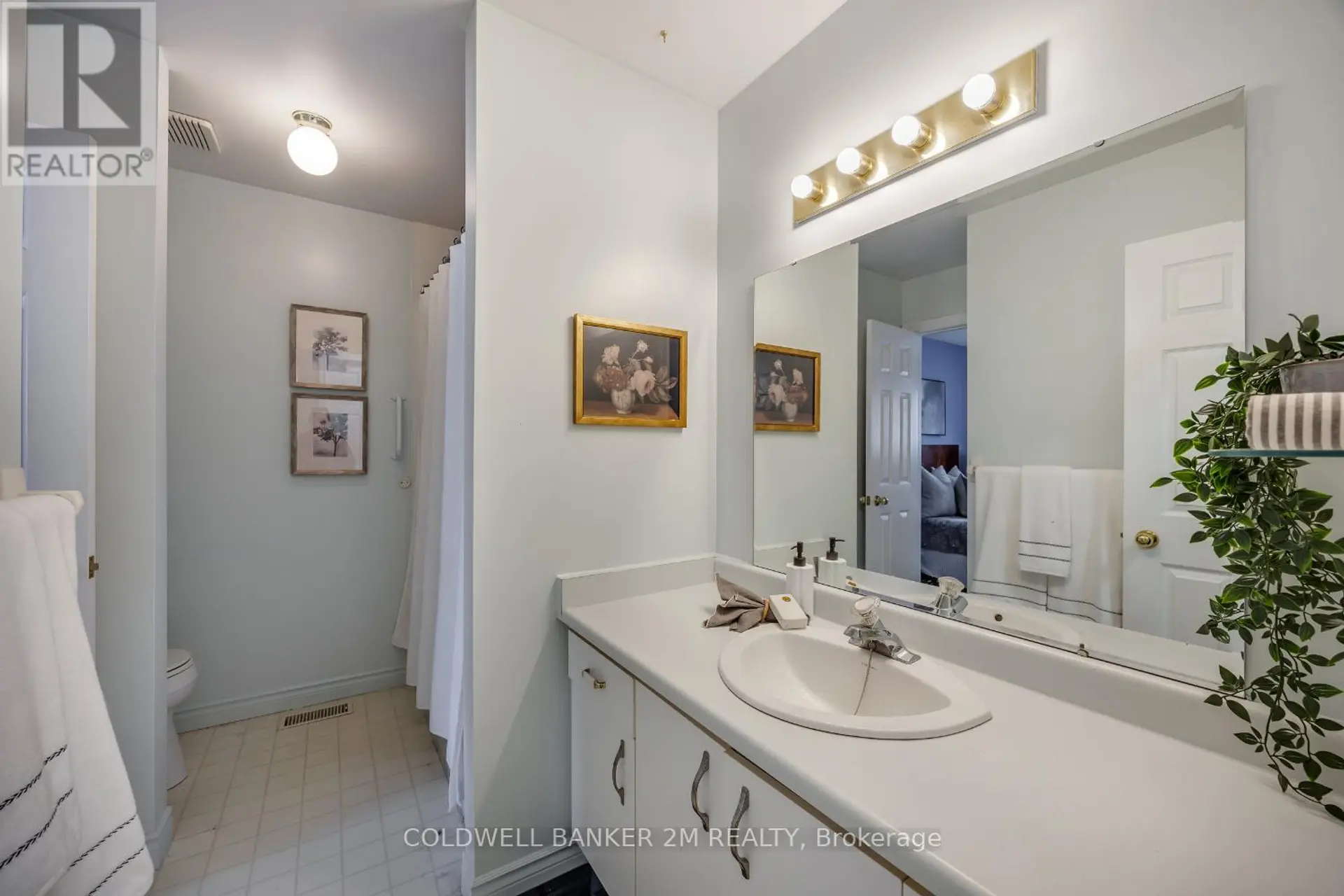 63 LORI BOULEVARD - Image 10