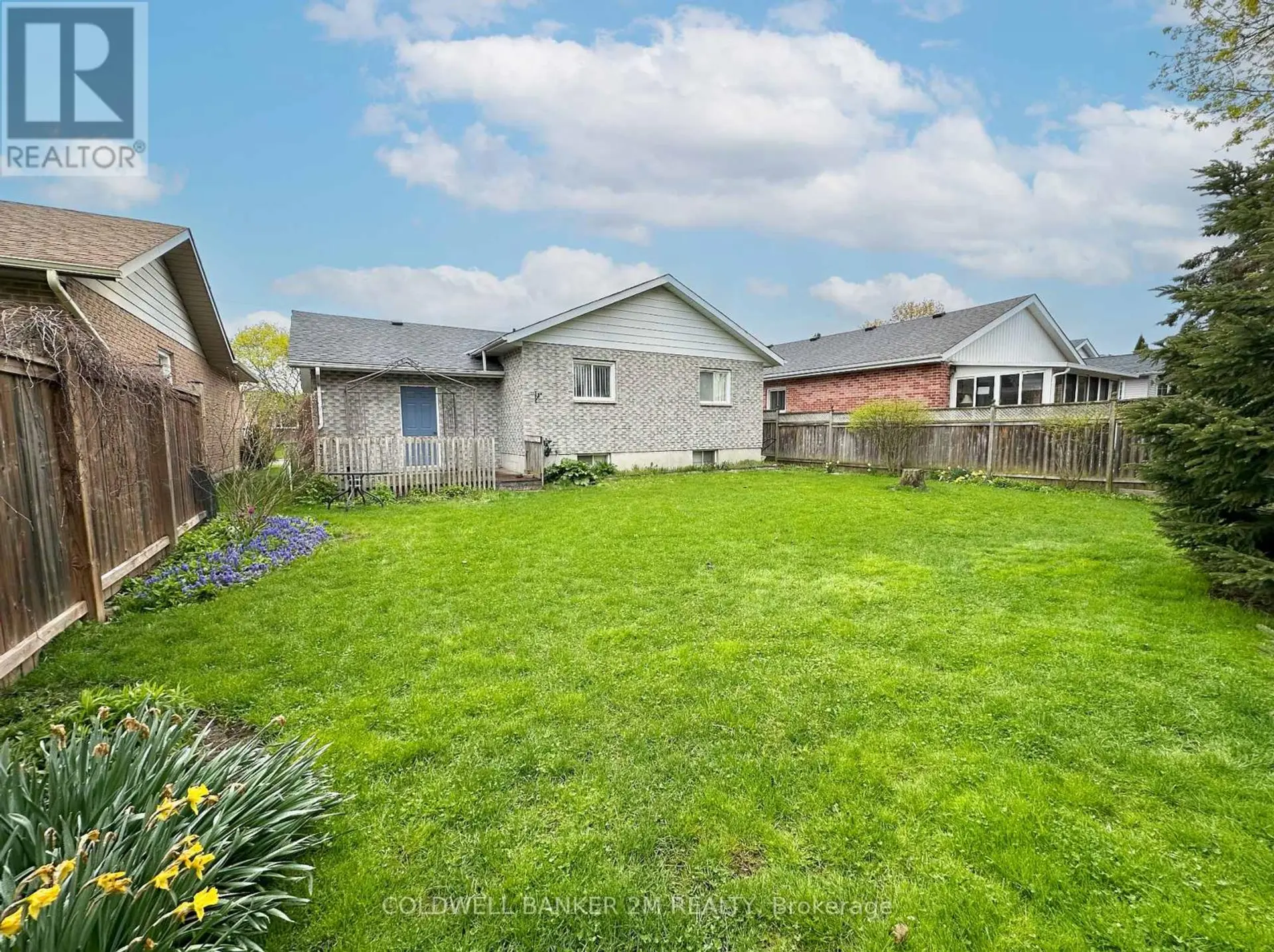 63 LORI BOULEVARD - Image 17