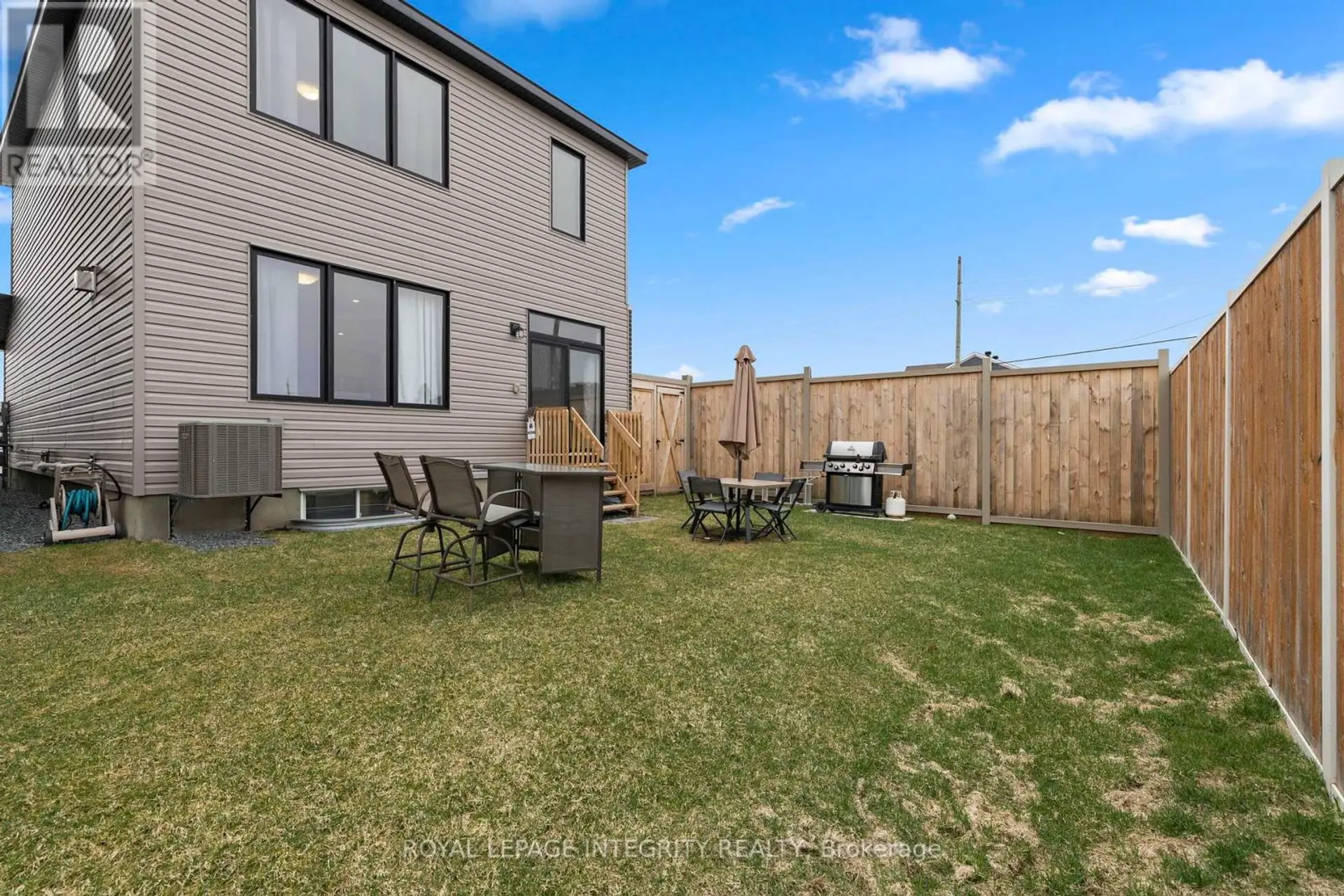 142 SHALLOW POND PLACE E - Image 19
