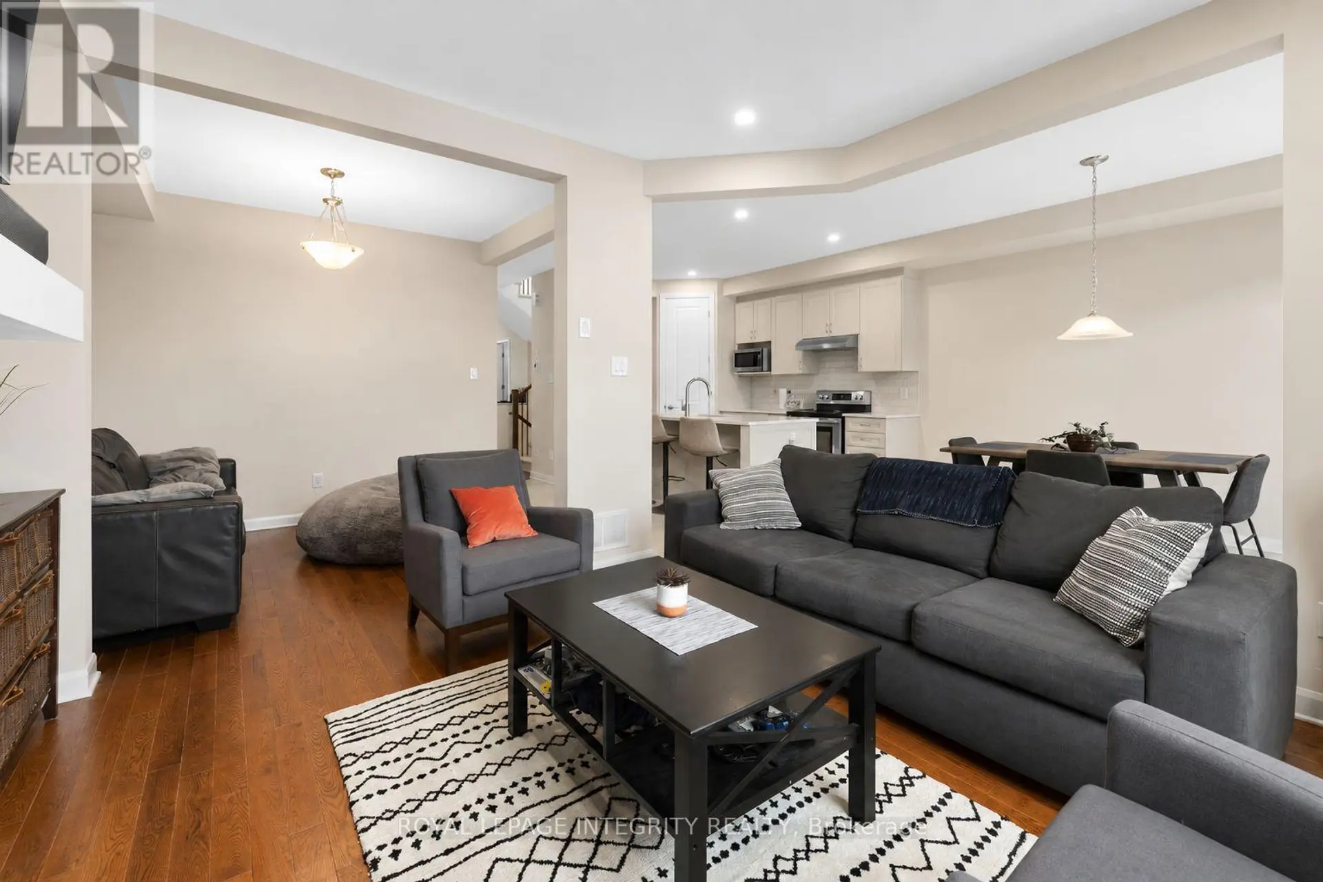 142 SHALLOW POND PLACE E - Image 6