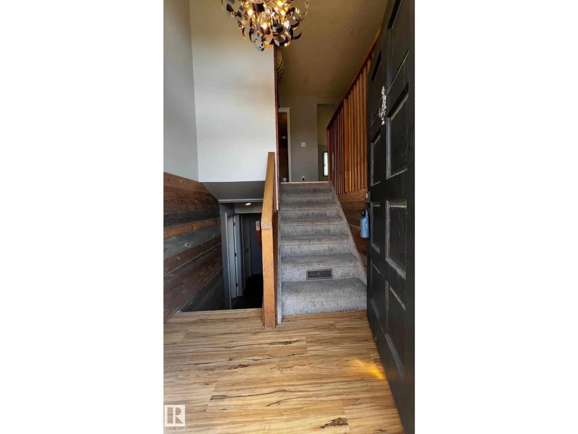 8804 29 AV NW - Image 2