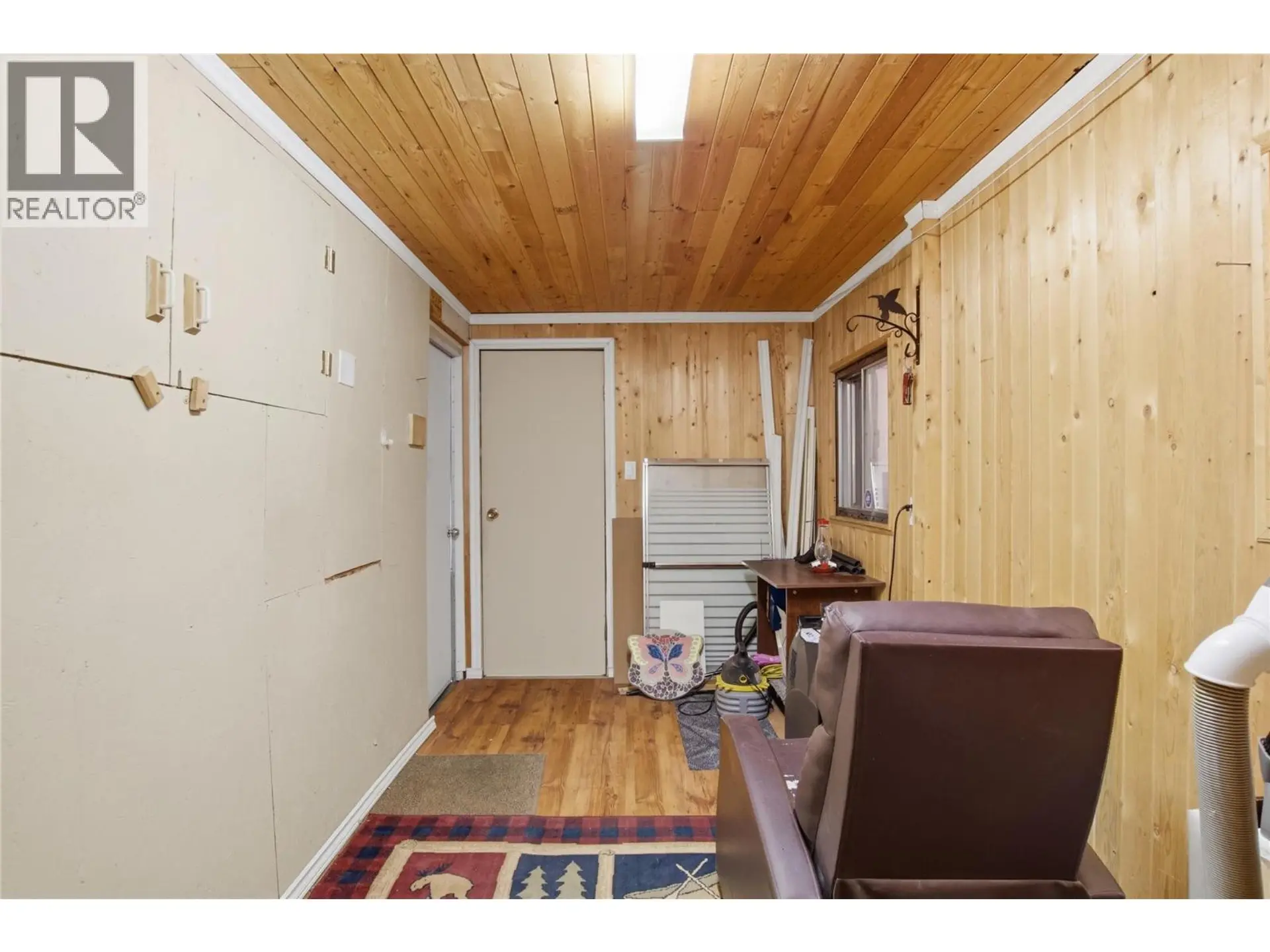 #55 2400 Oakdale Way - Image 12