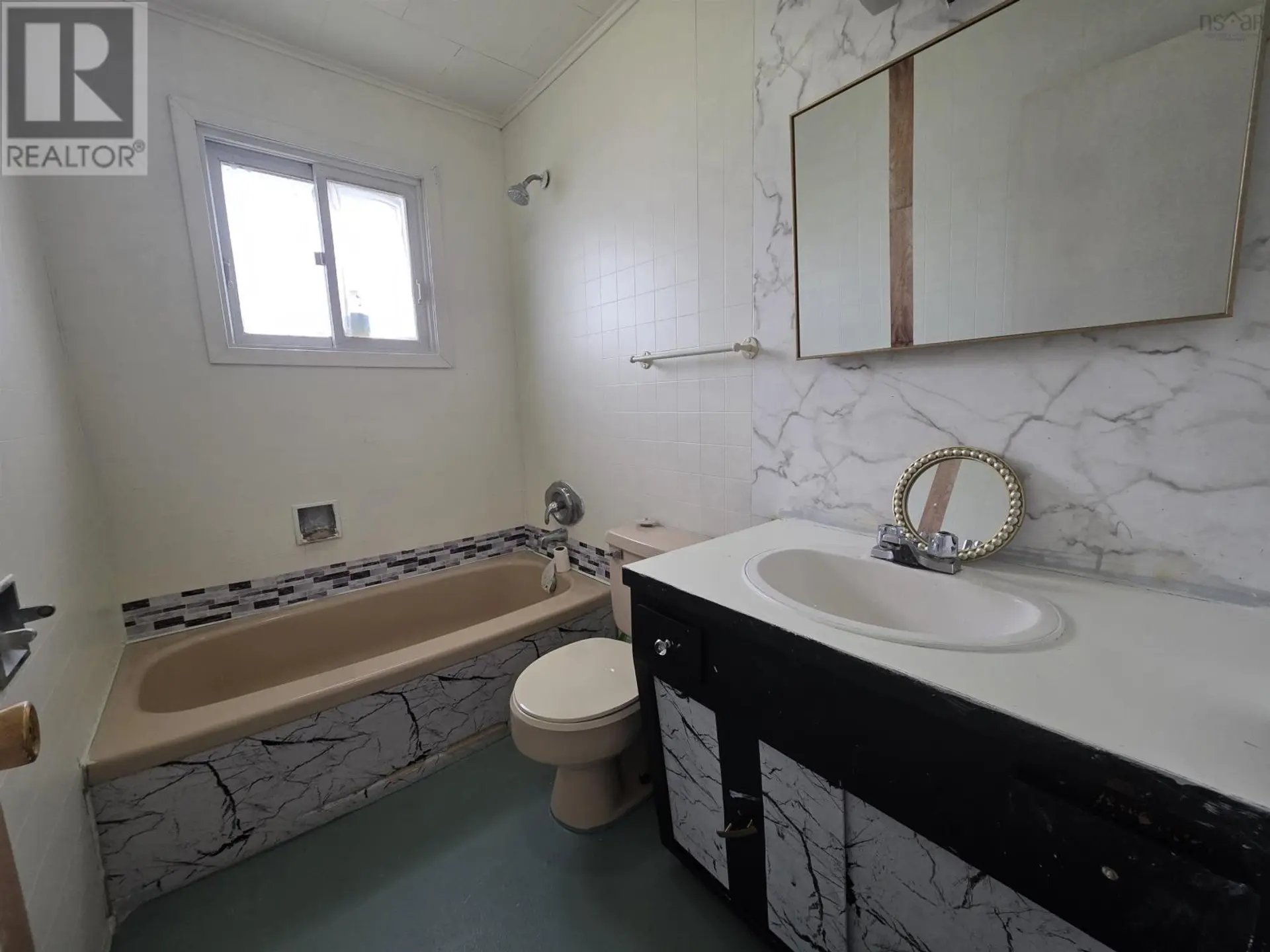 244 Ashby Road - Image 13