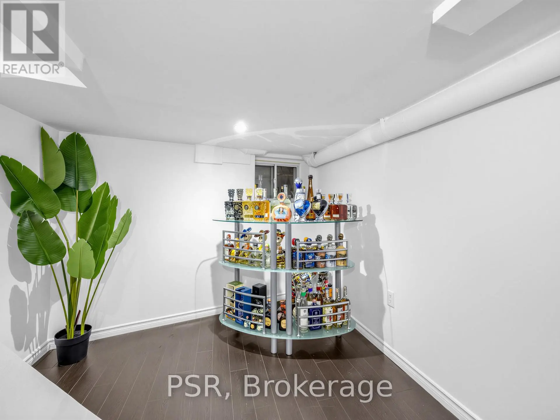562 ARLINGTON AVENUE - Image 15