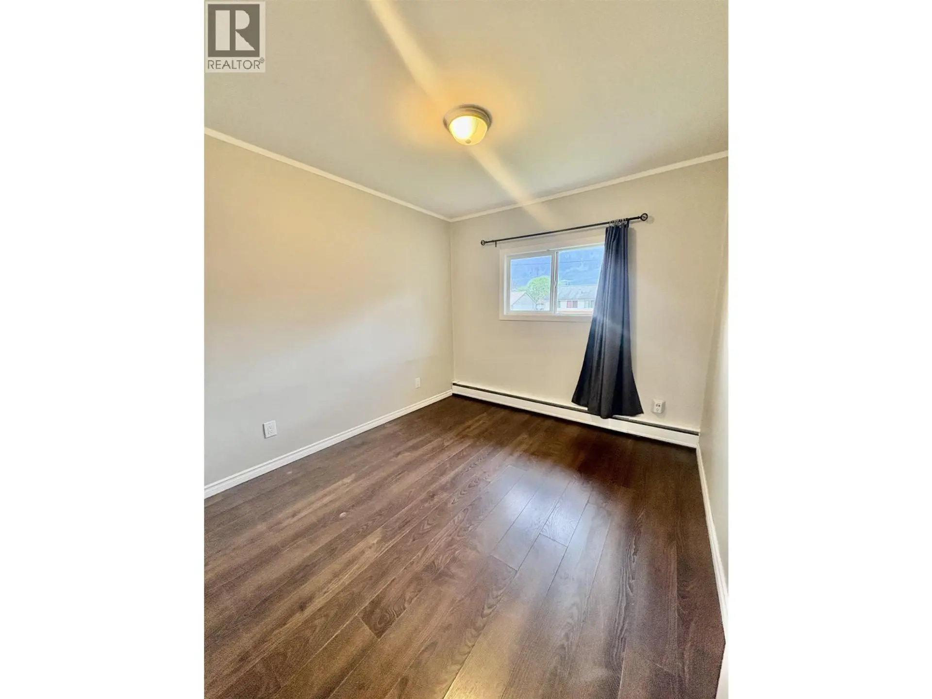 23 KITLOPE STREET - Image 8