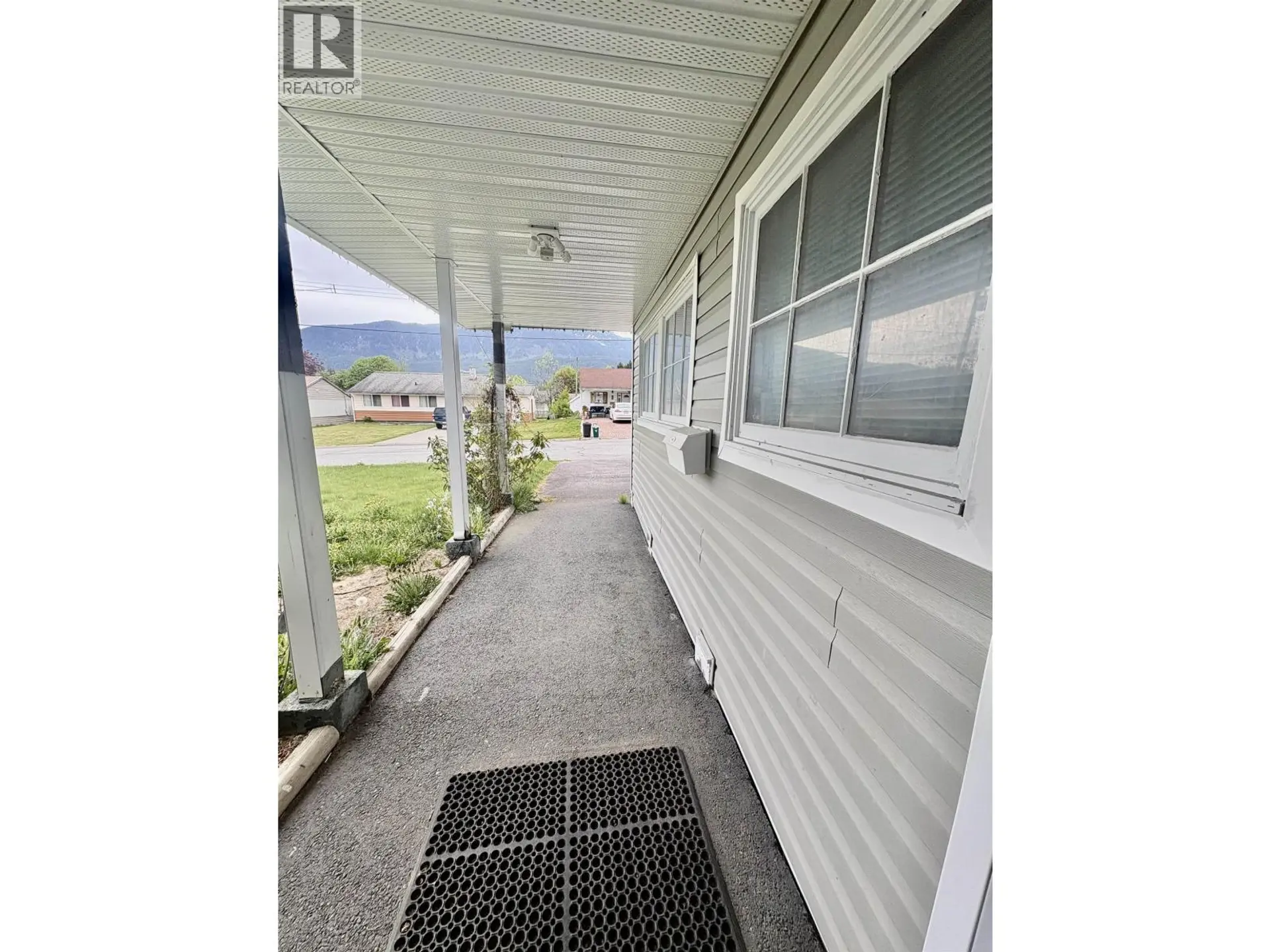 23 KITLOPE STREET - Image 1