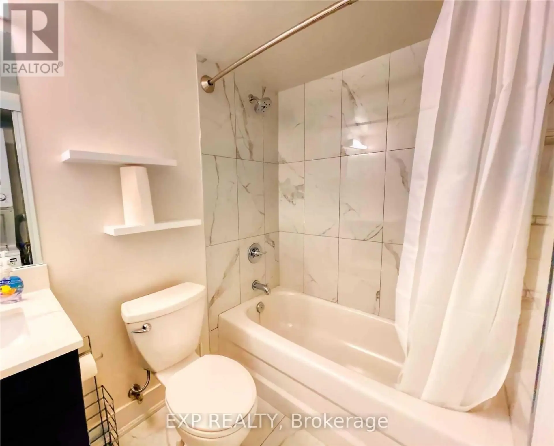 #306 650 QUEENS QUAY W - Image 6