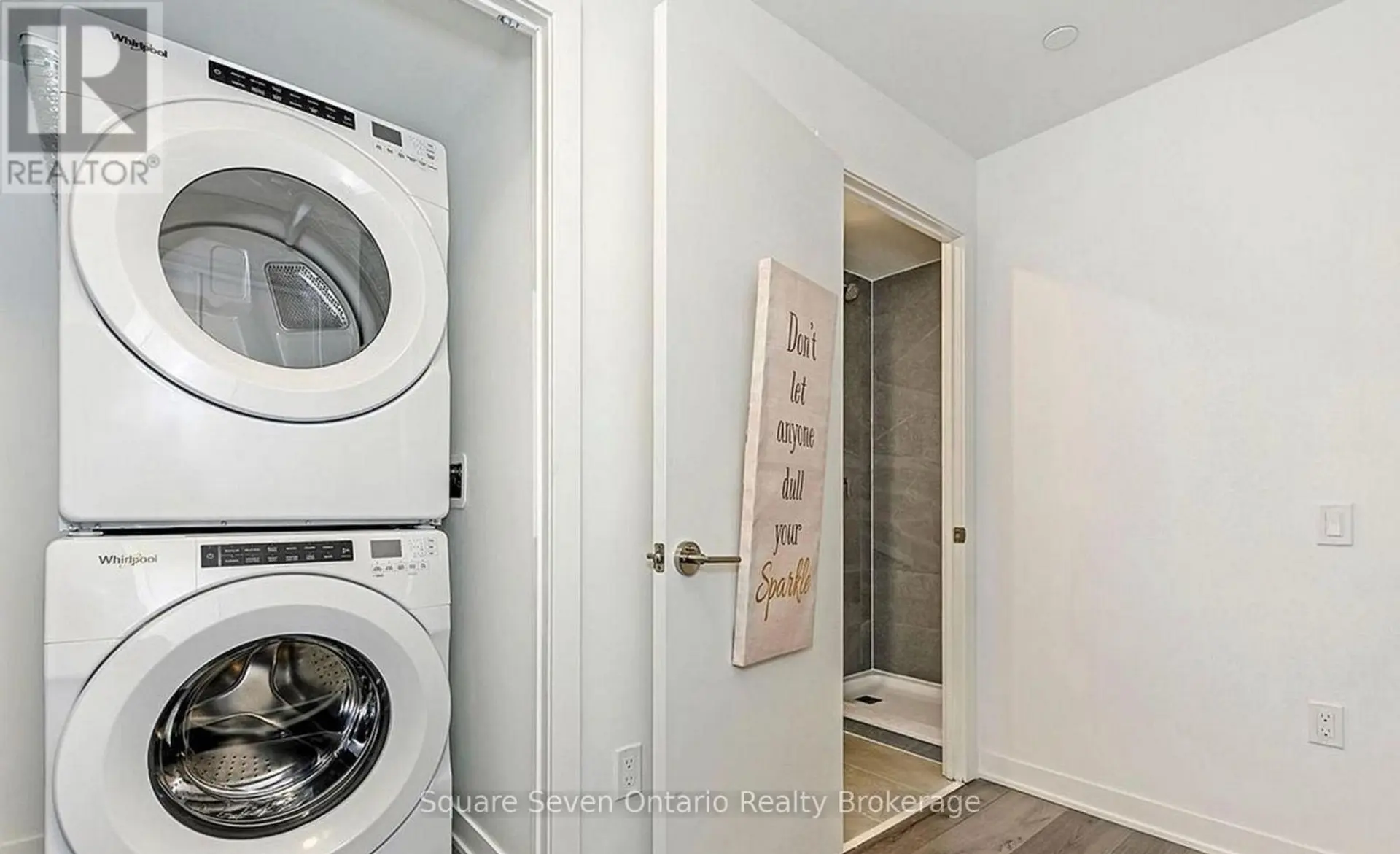 #820 395 DUNDAS STREET - Image 9