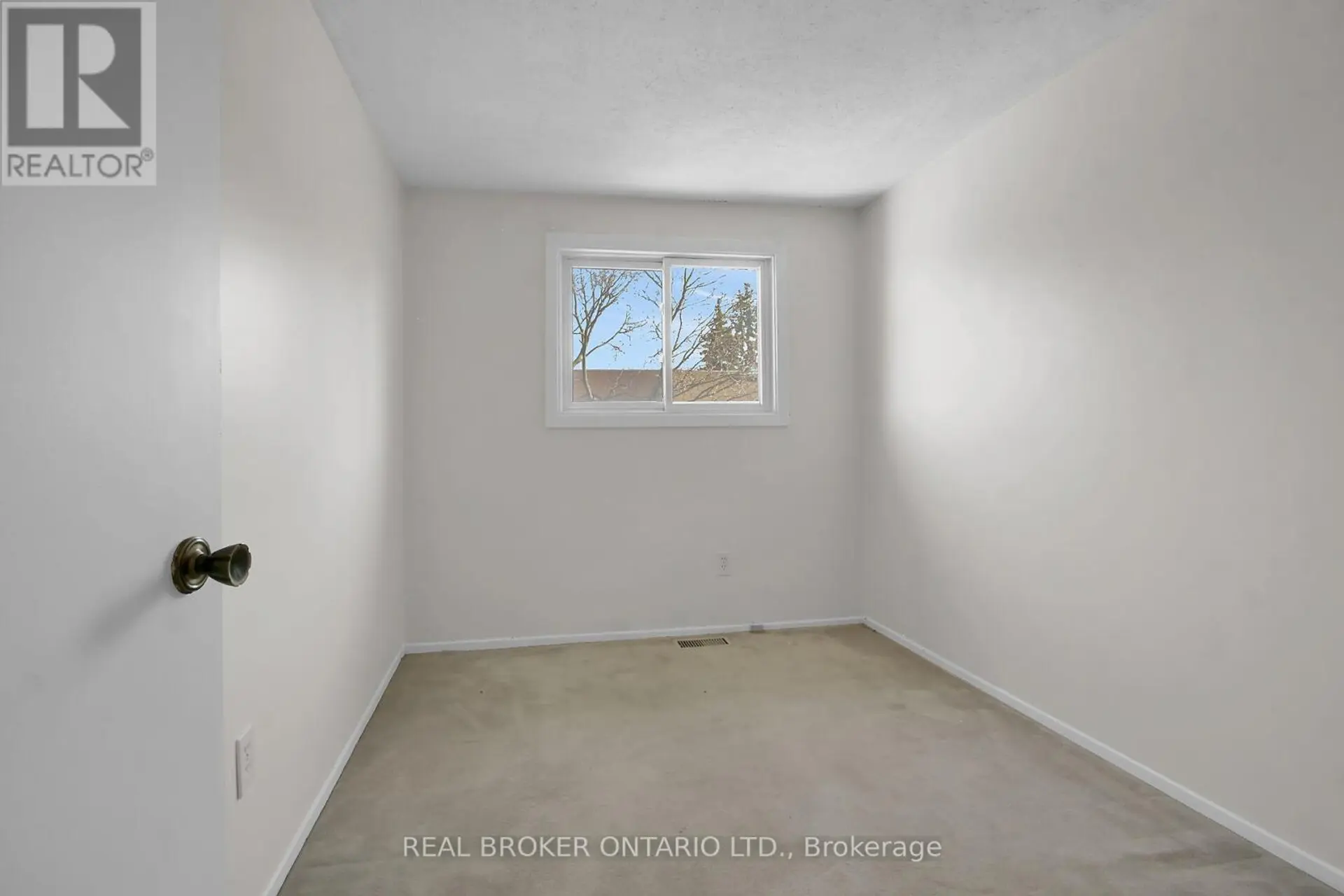 #65 88 CLARKSON CRESCENT - Image 11