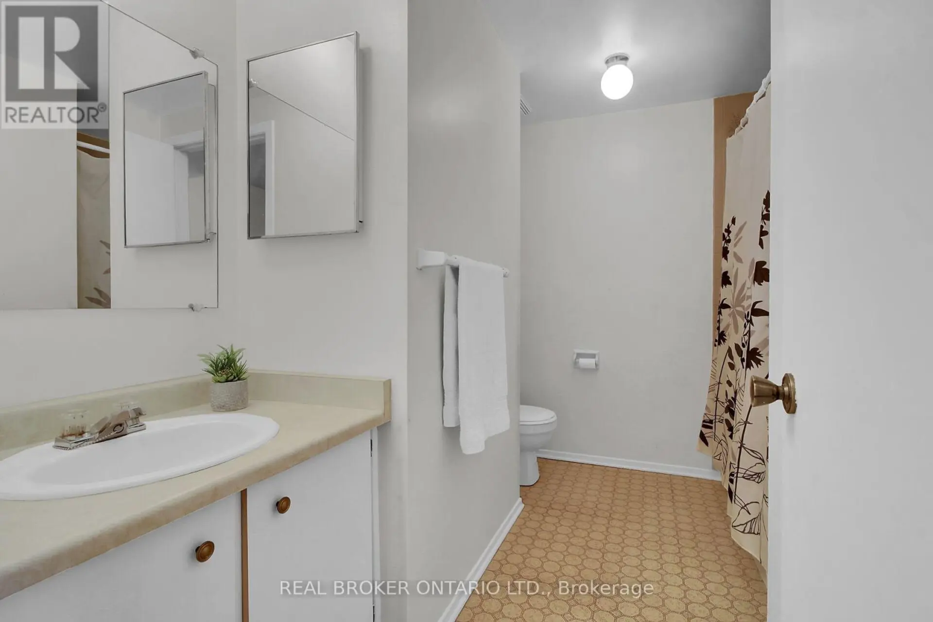 #65 88 CLARKSON CRESCENT - Image 13