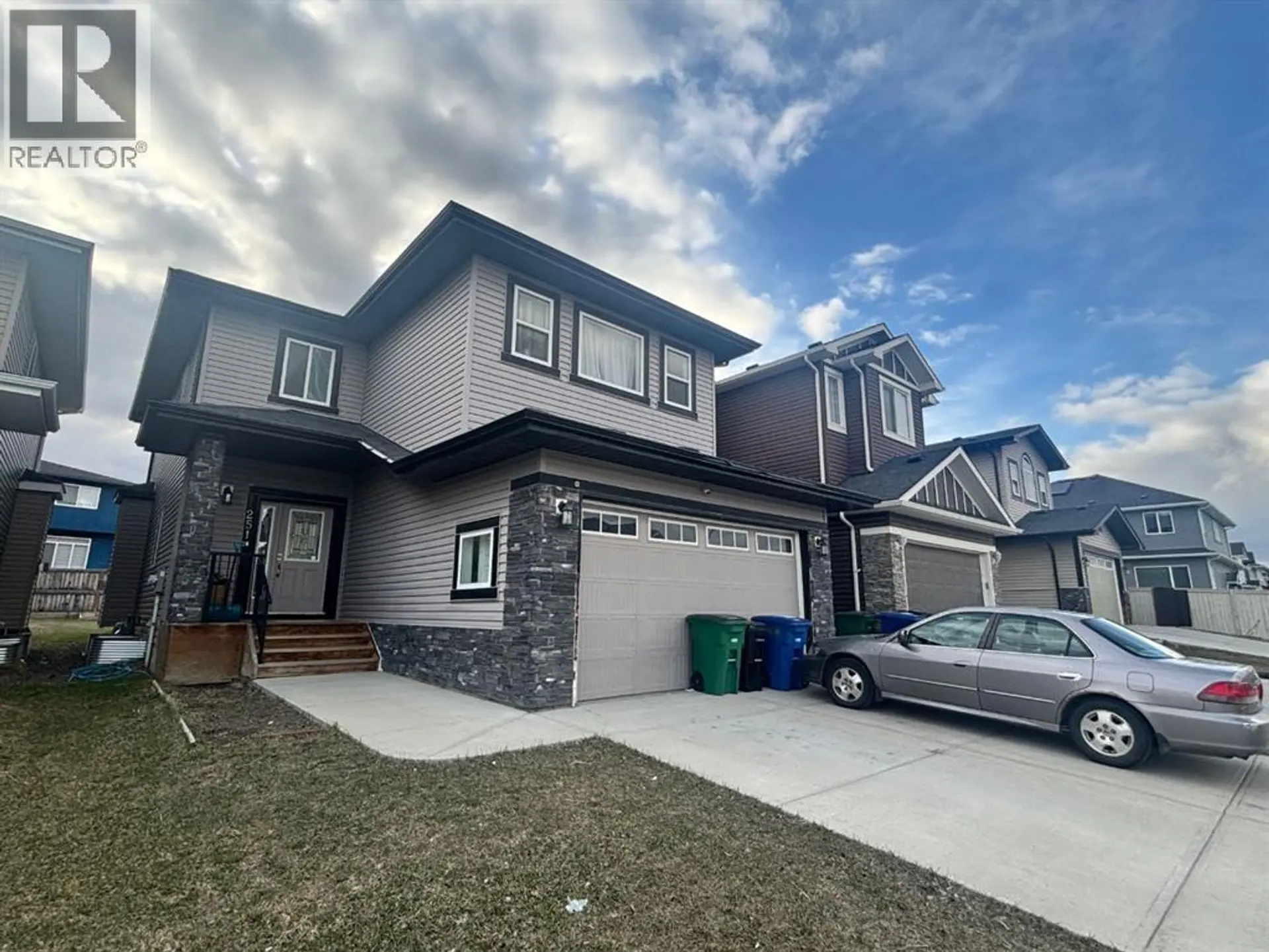 251 Bayview Street SW - Image 1