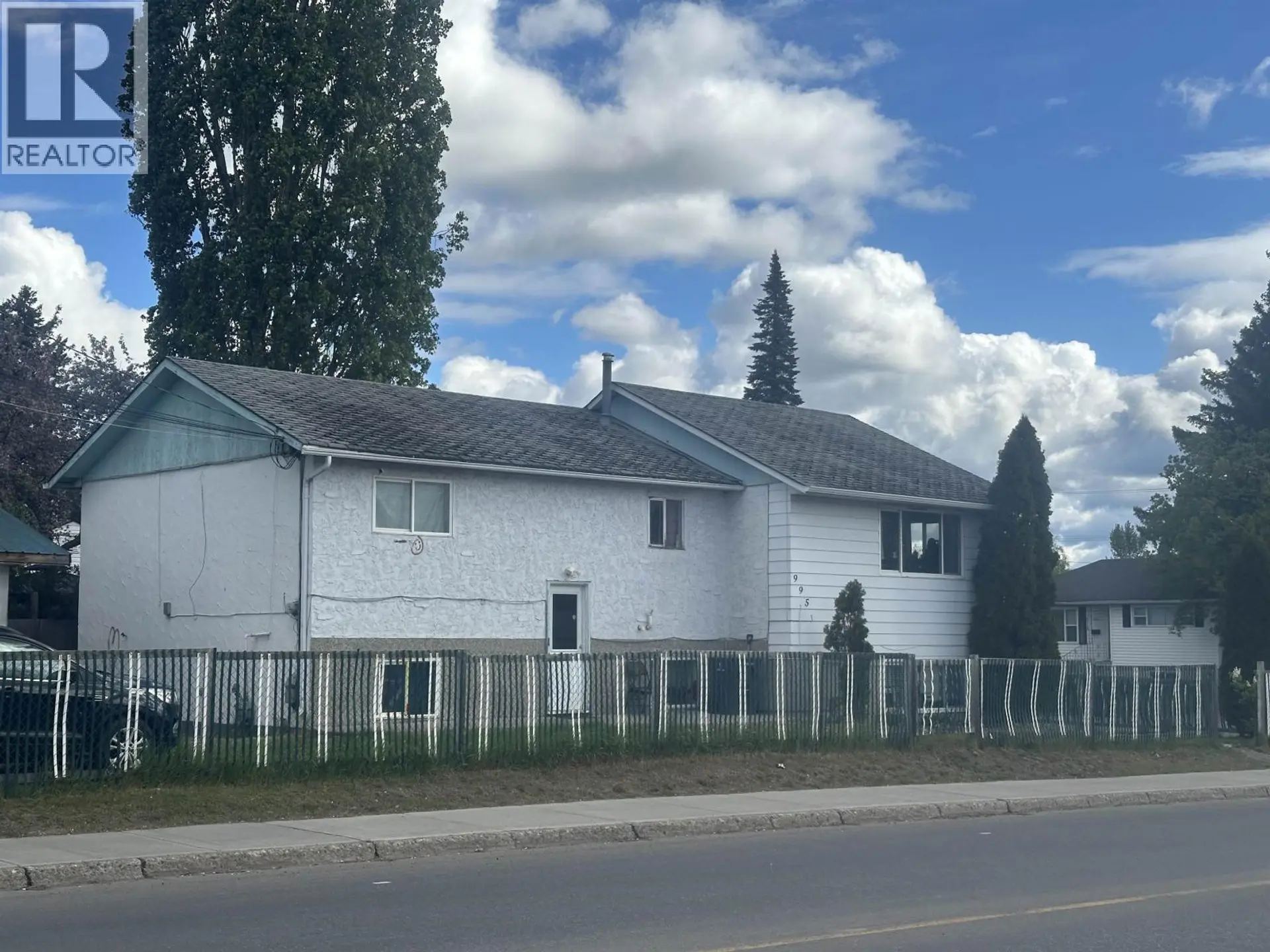 995 CARNEY STREET - Image 1