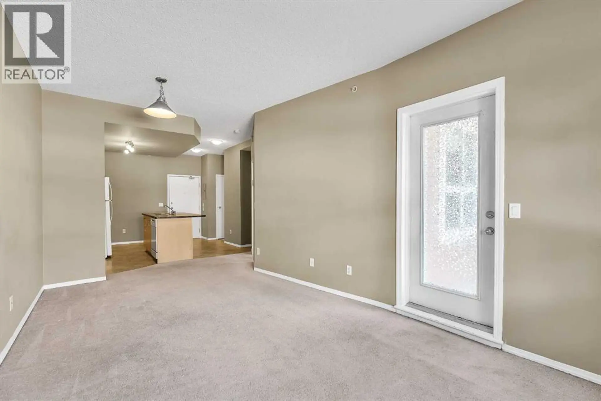 #1103 73 Erin Woods Court SE - Image 8