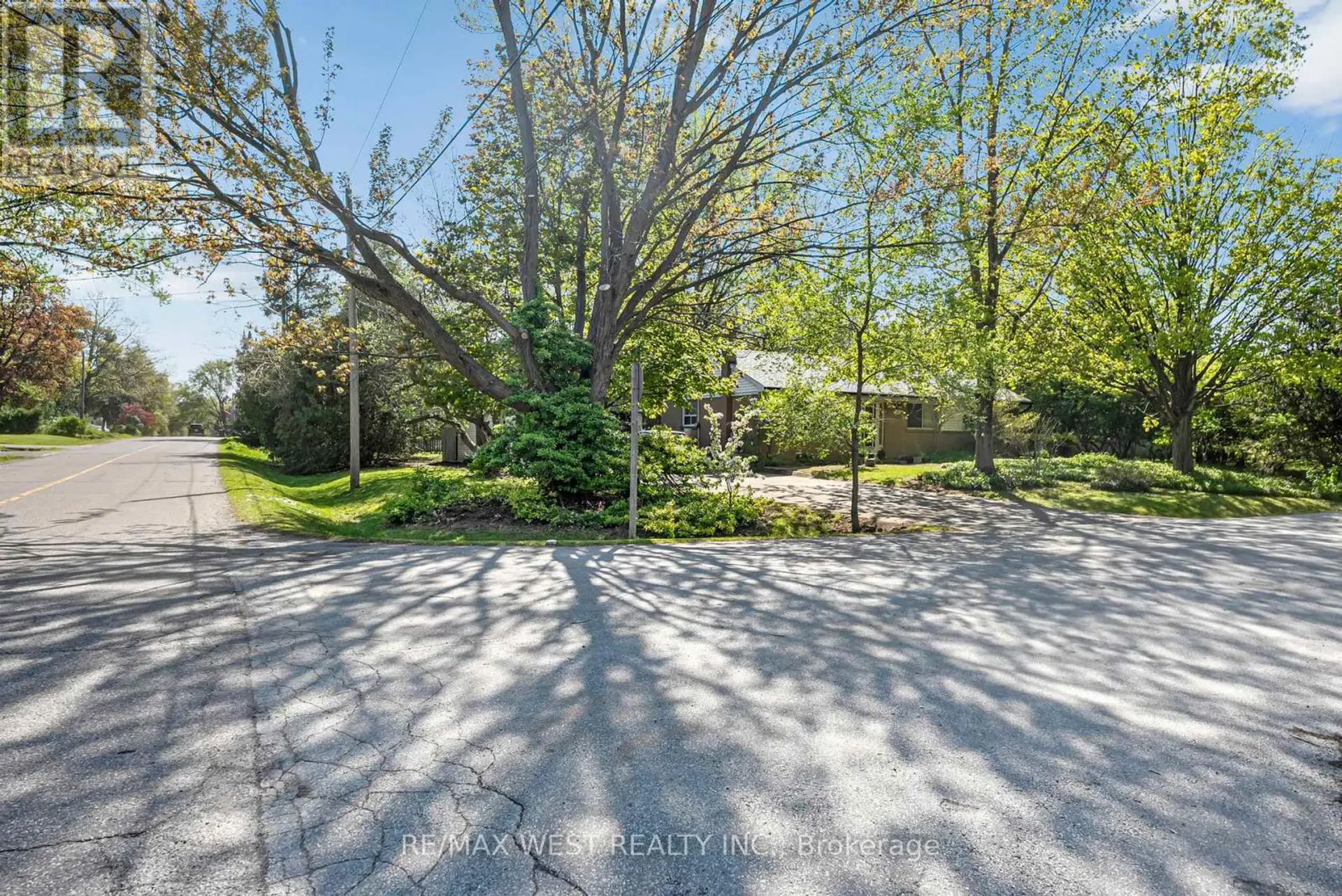 1610 MAGENTA COURT - Image 9