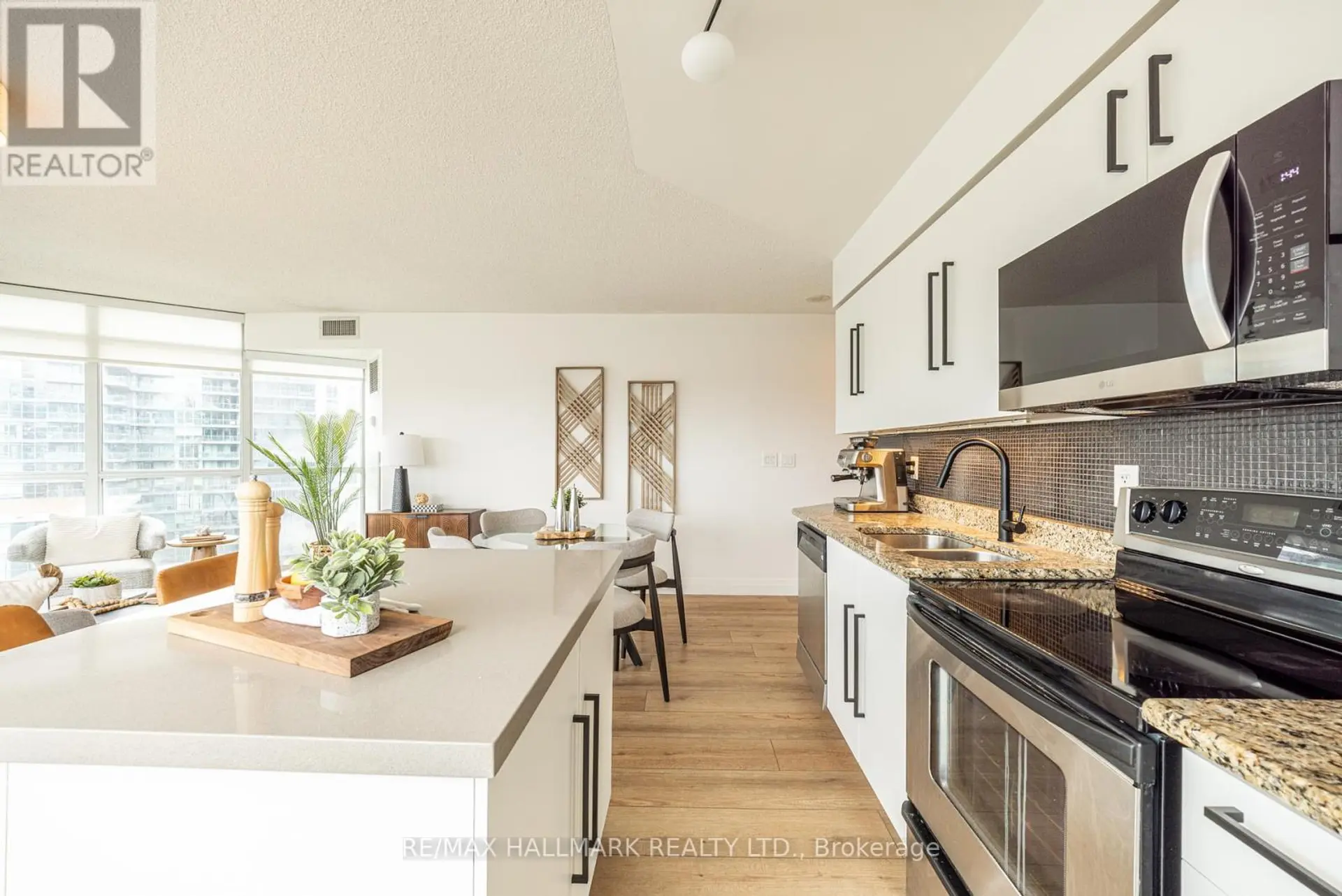 #1120 231 FORT YORK BOULEVARD - Image 4