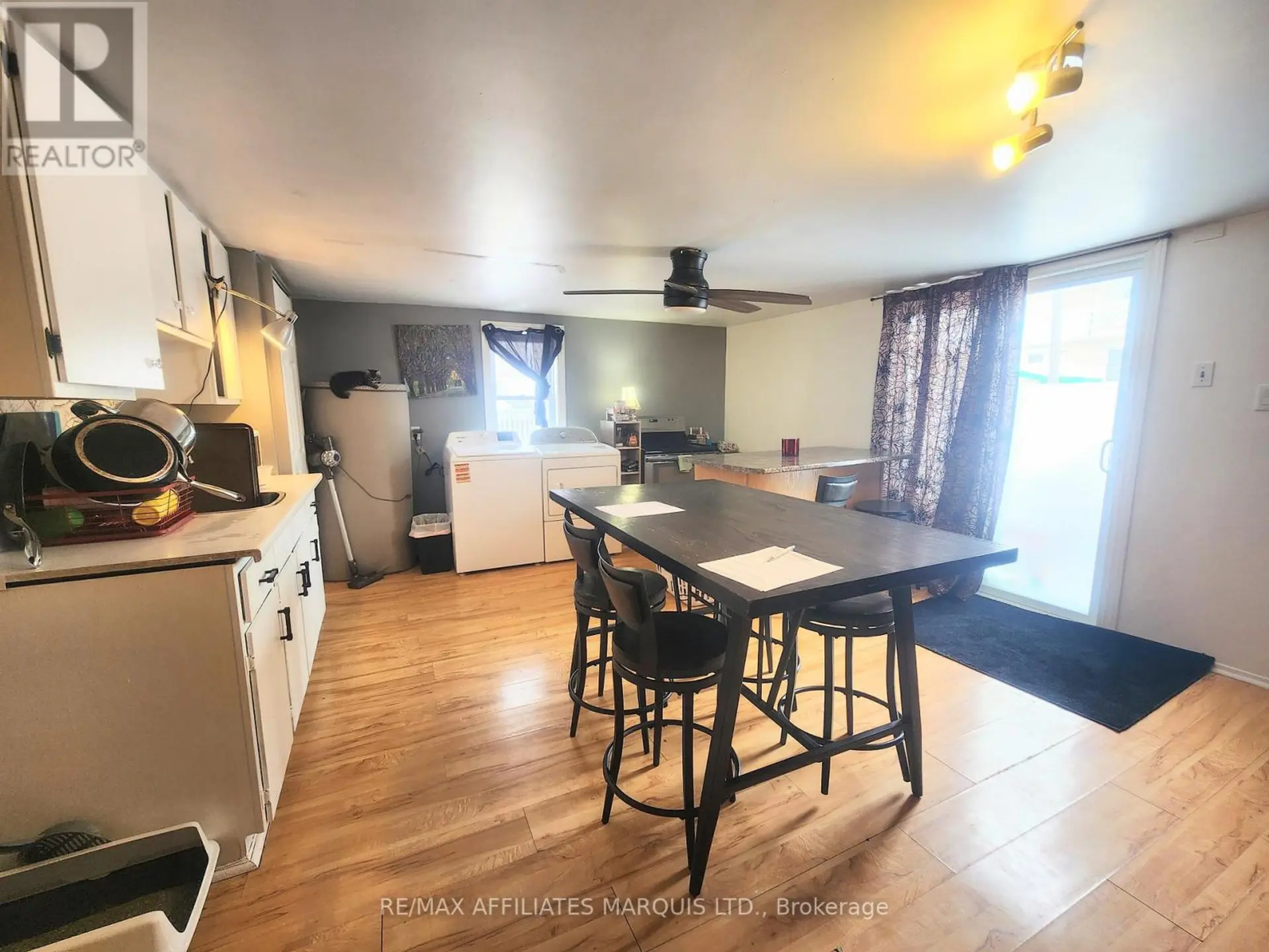 12 - 12A CARTIER AVENUE - Image 10