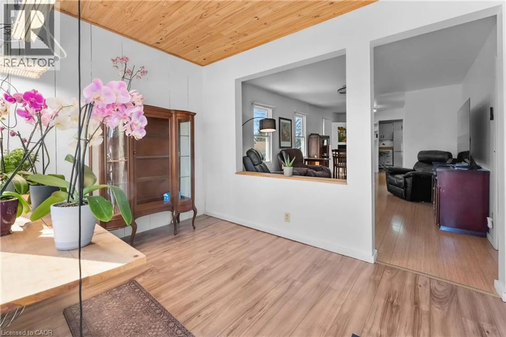 240 LINCOLN Road W - Image 4