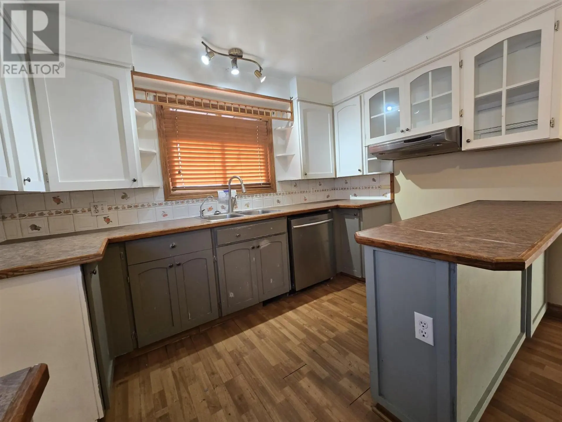 176 Glasgow AVE - Image 5